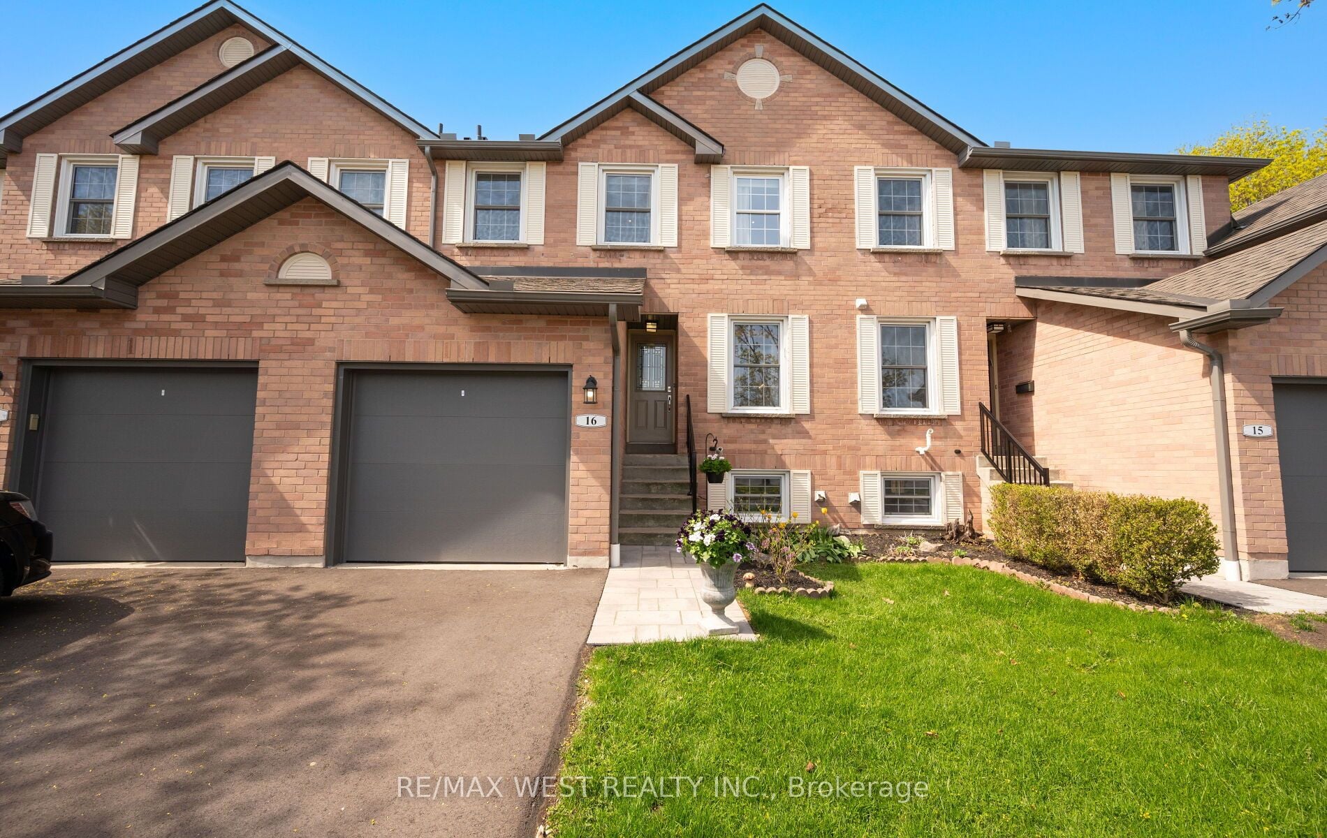 2935 Headon Forest Drive, Burlington - Condo Town