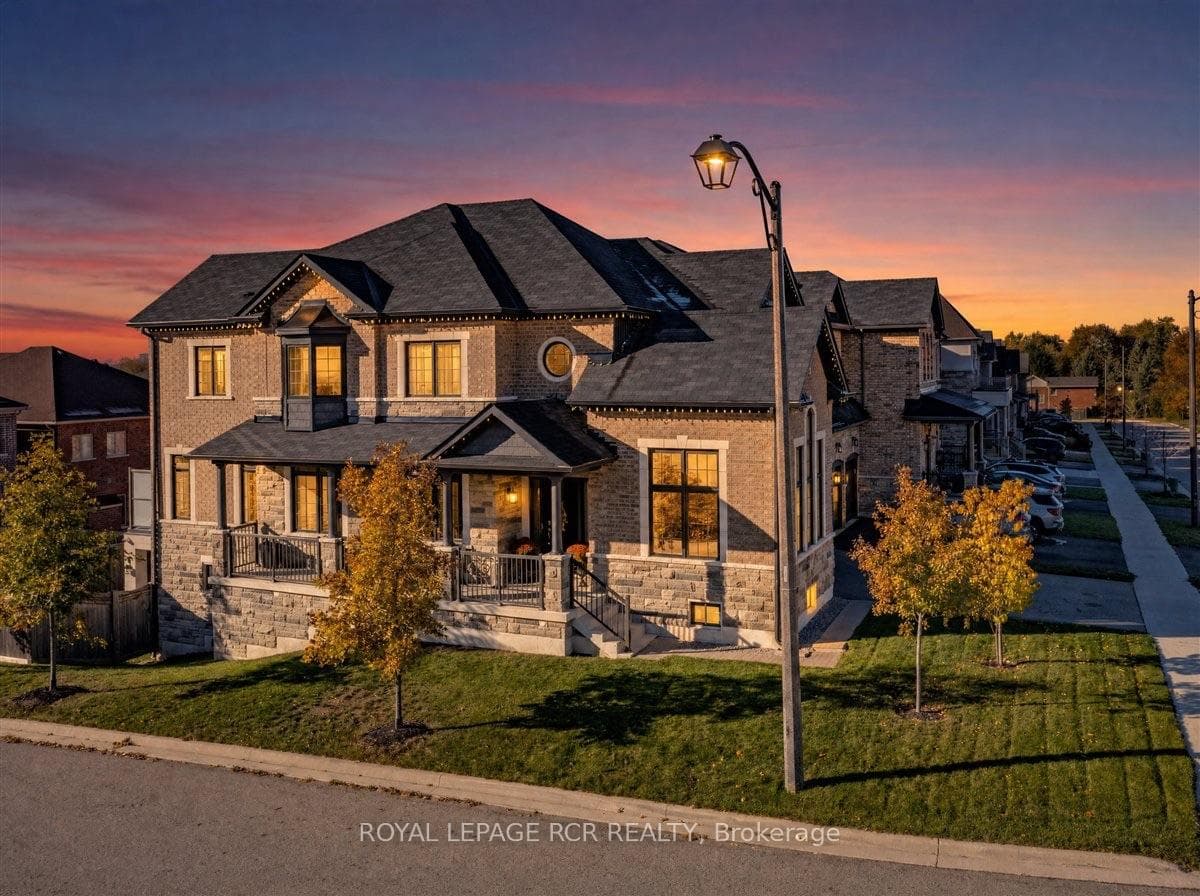 47 Carondale Square, East Gwillimbury, ON L9N 0X5