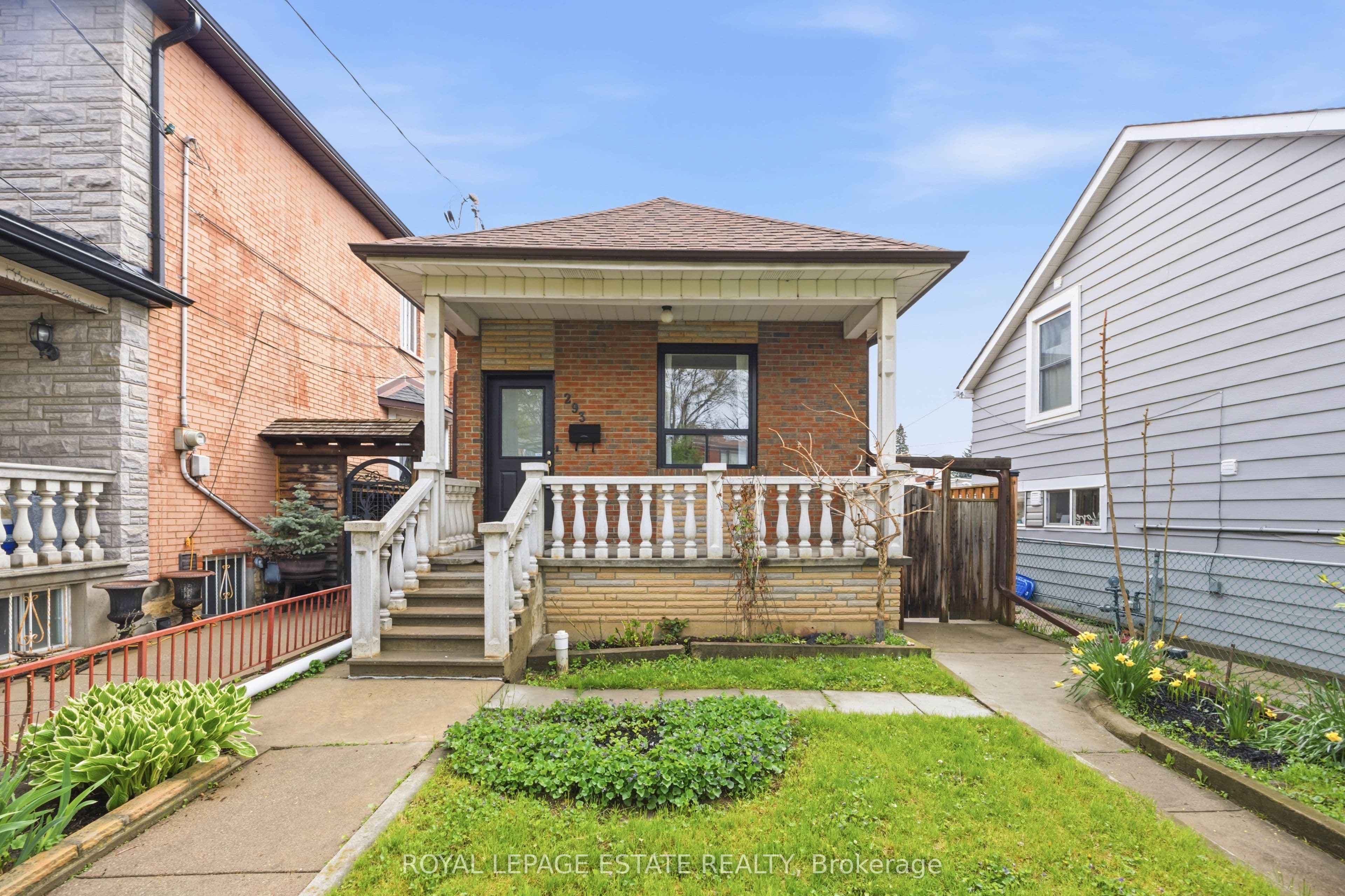293 Harvie Avenue, Toronto - Detached