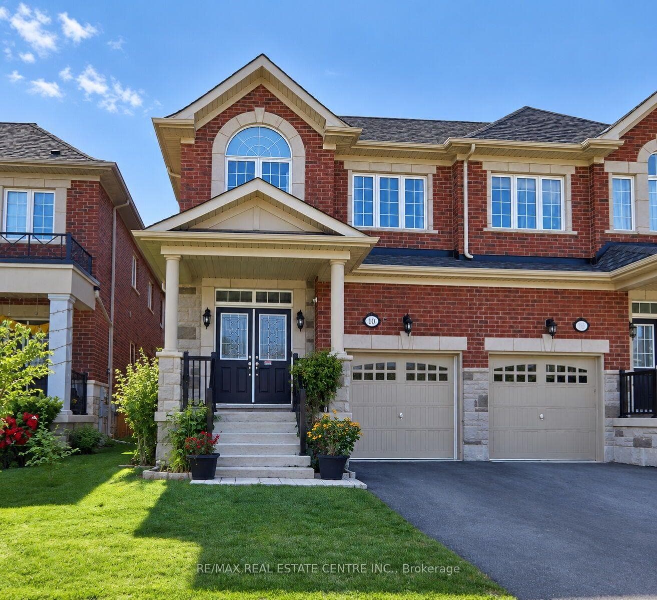 106 Branigan Crescent, Halton Hills, ON L7G 0M8