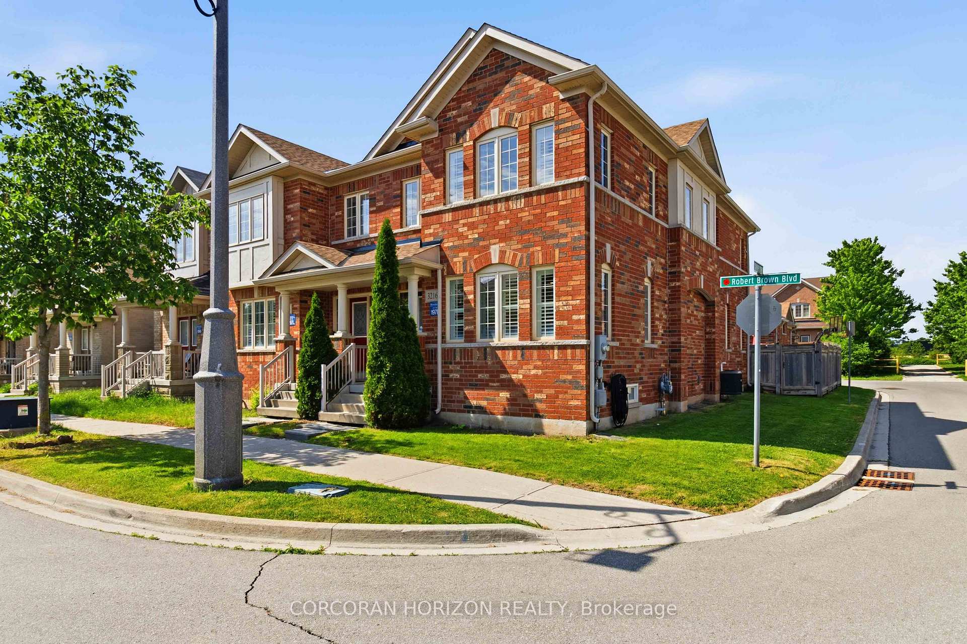 3216 Robert Brown Boulevard, Oakville, ON L6M 0P2