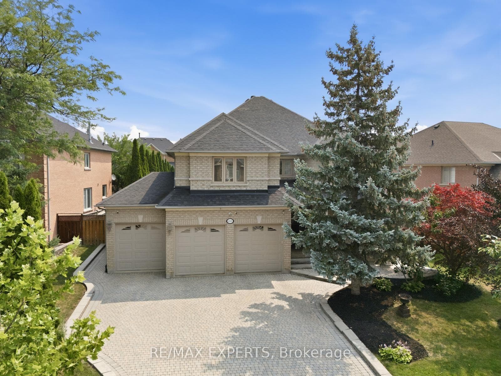 215 Velmar Drive, Vaughan, ON L4L 8K3