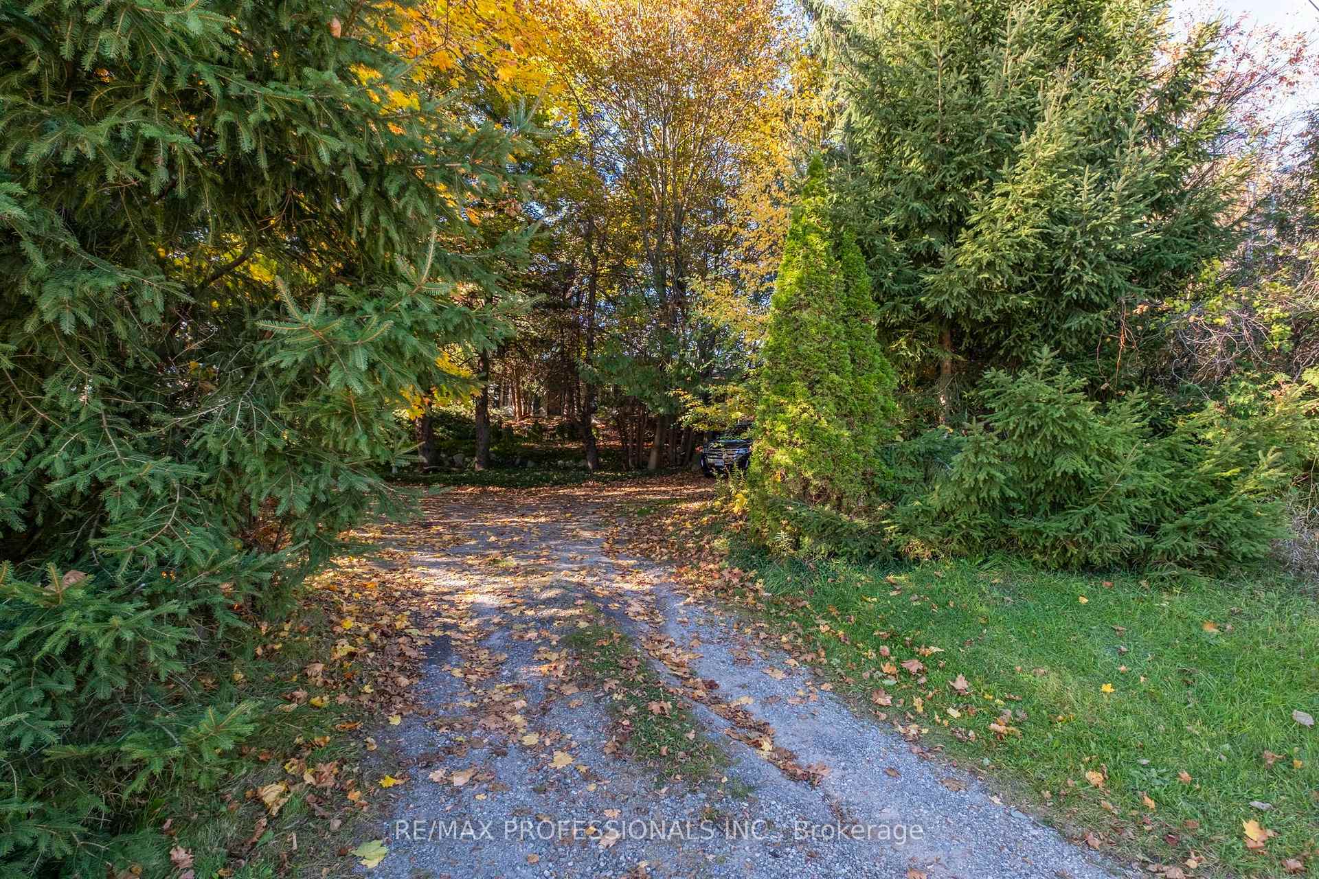 17280 Airport Road, Caledon, ON L7C 2X2