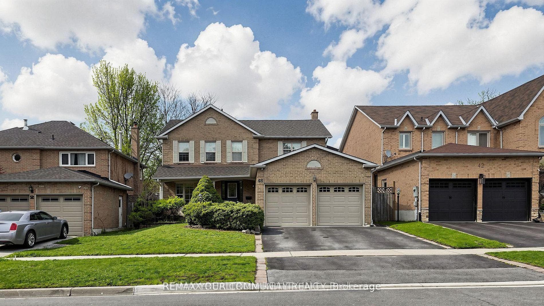 48 Beatty Crescent, Aurora, ON L4G 5V4
