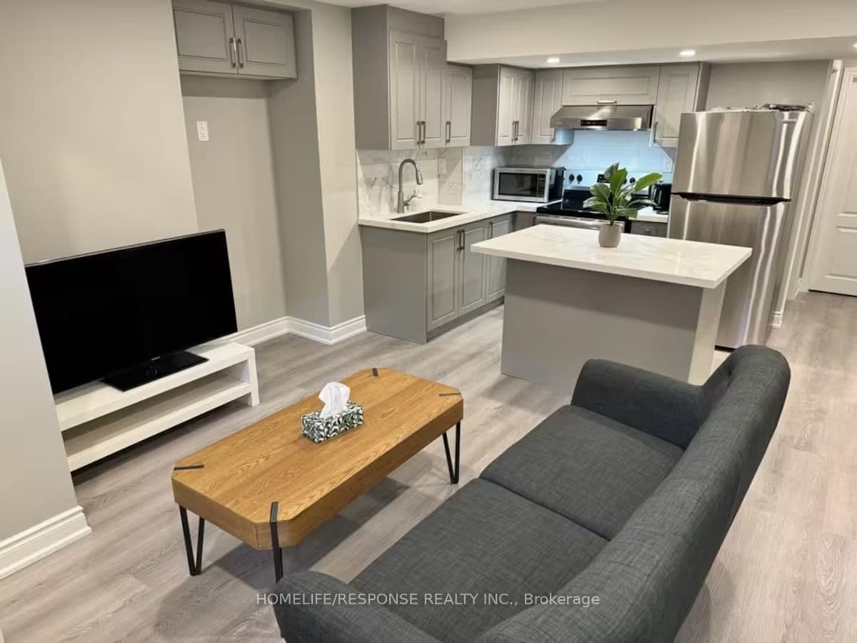 210 Zachary Crescent, Oakville, ON, 1008 - GO Glenorchy