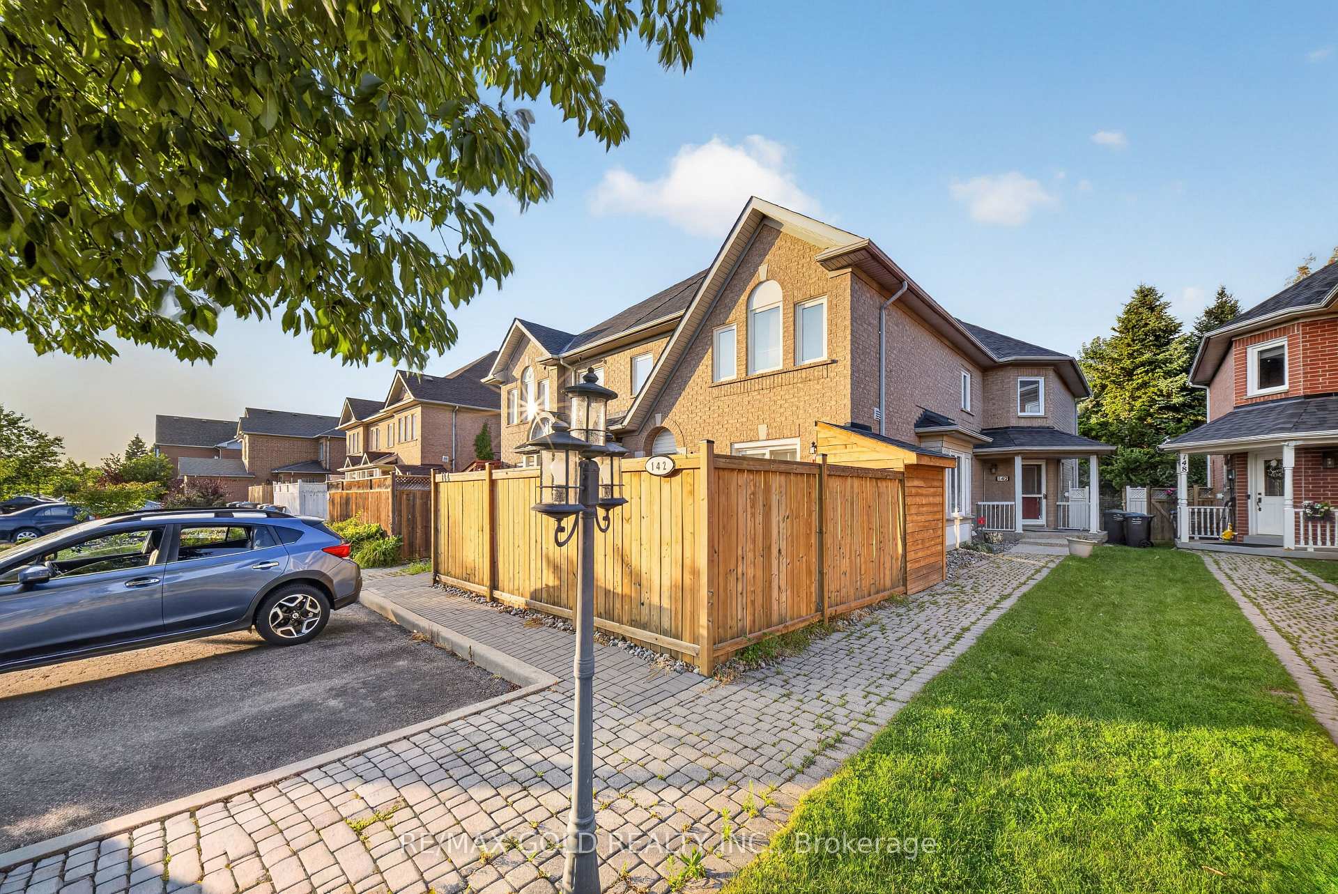 142 Pressed Brick Drive, Brampton, ON L6V 4K6