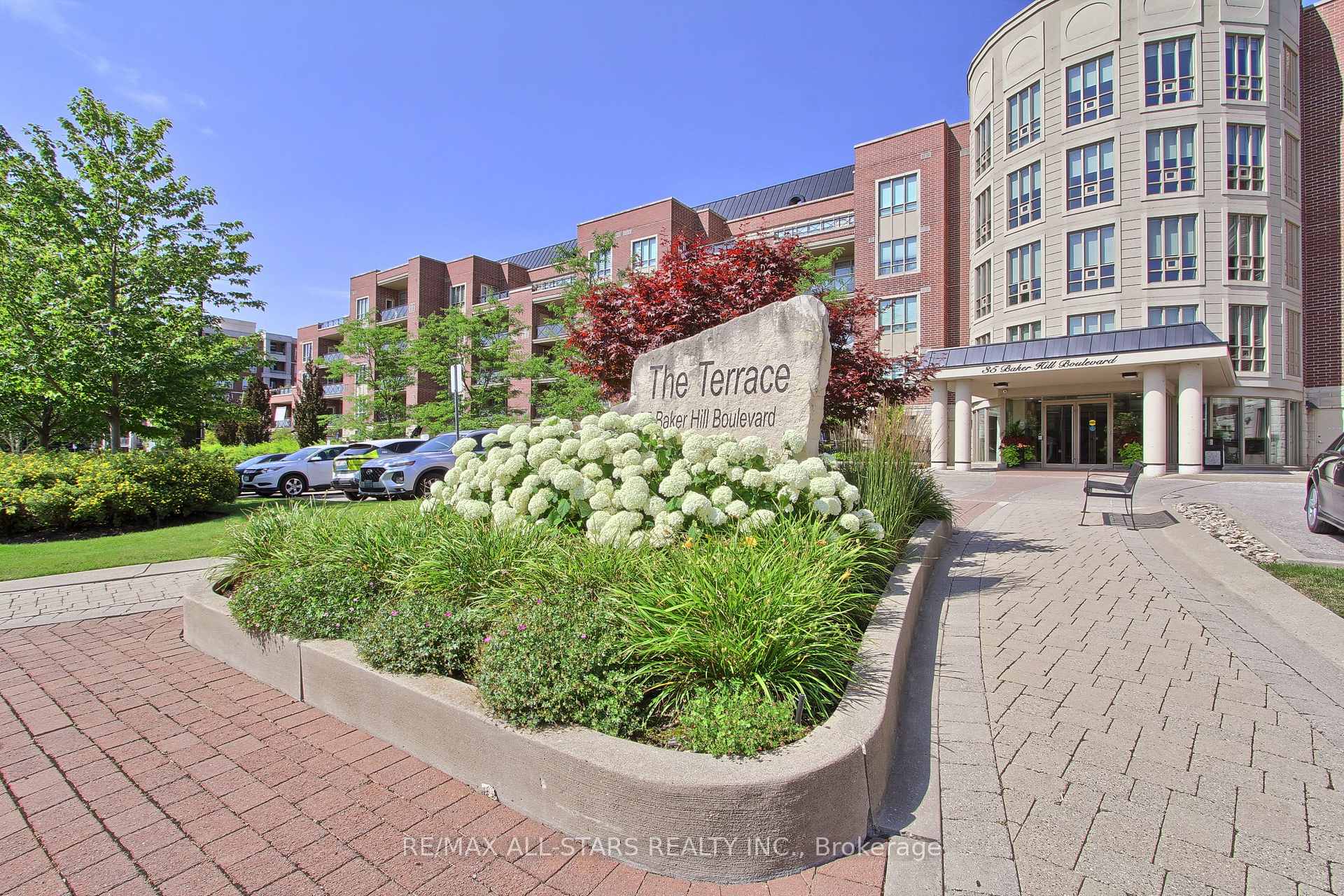 35 Baker Hill Boulevard 322, Whitchurch-Stouffville, ON L4A 1P8