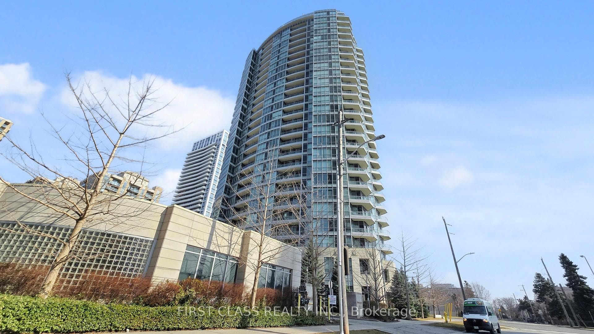 18 Holmes Avenue 612, Toronto C14, ON M2N 0E1