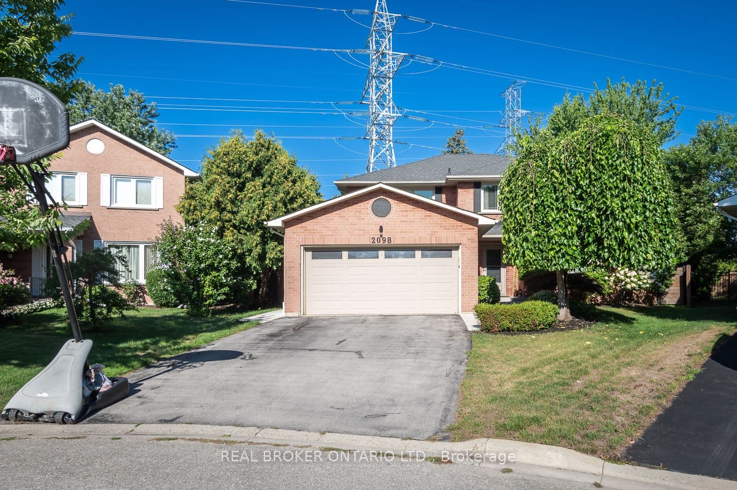 2098 Edgebank Court, Burlington - Detached