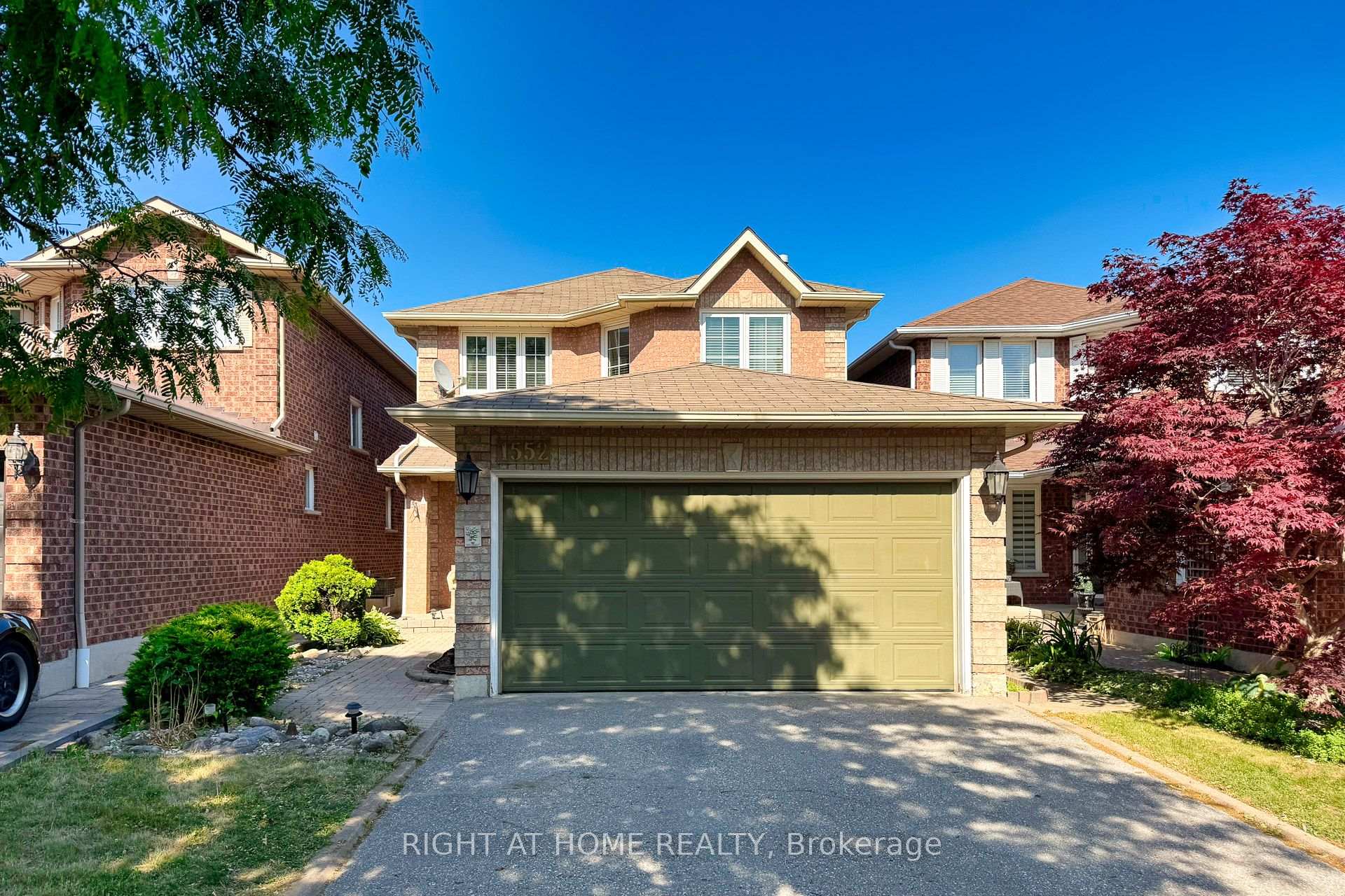 1552 Otonabee Drive, Pickering, ON L1V 6T6