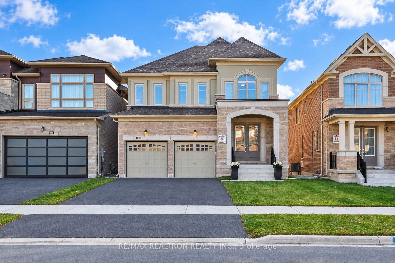 138 Silk Twist Drive, East Gwillimbury, ON L9N 0W1