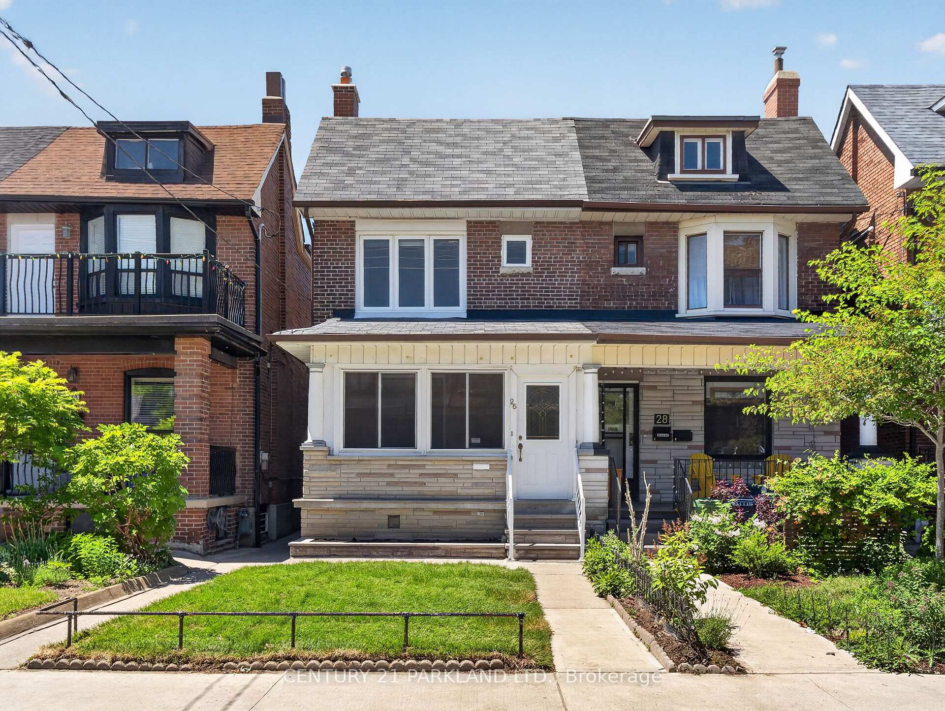 26 Earlscourt Avenue, Toronto W03, ON M6E 4A6