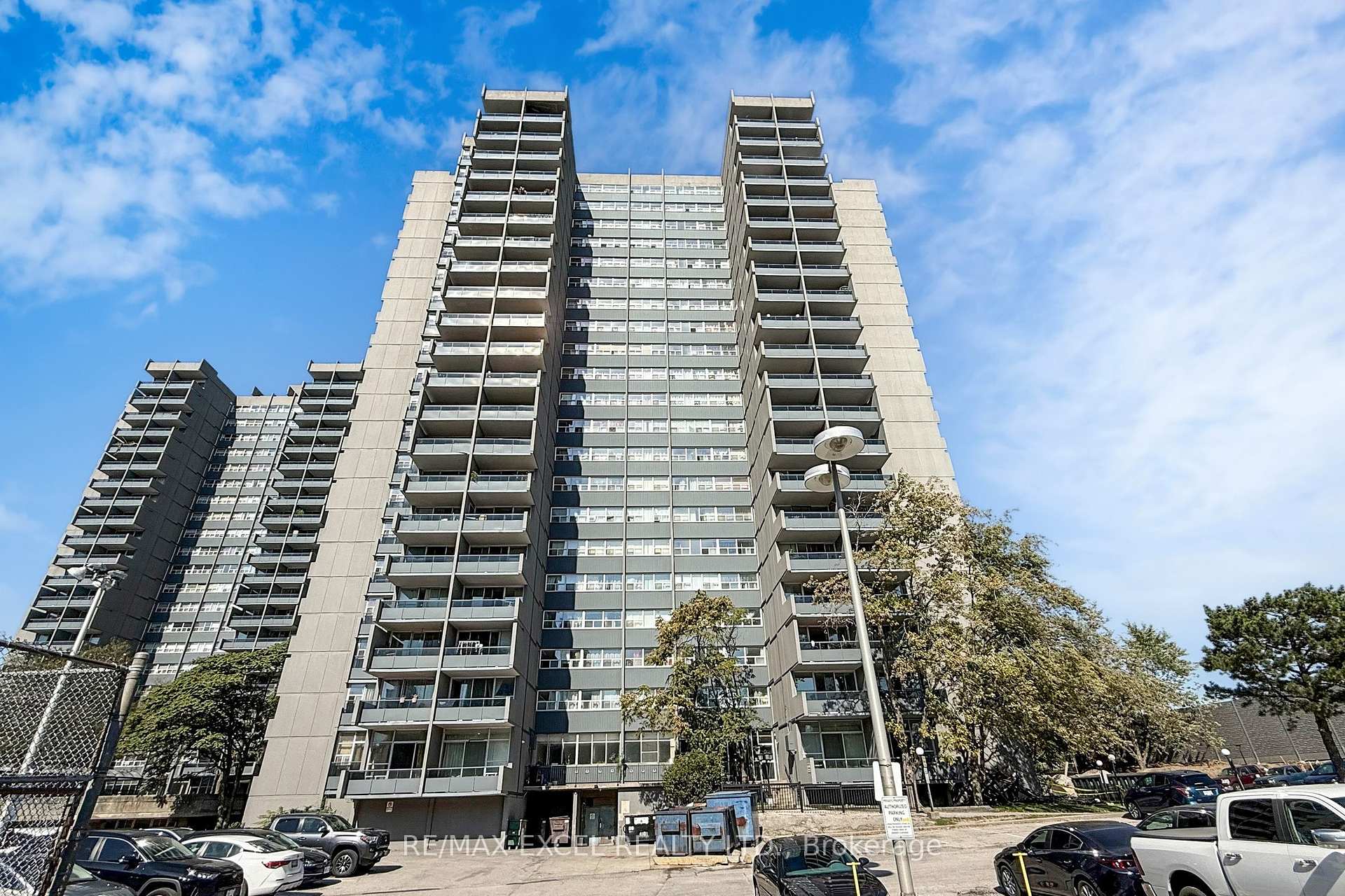 4101 Sheppard Avenue E 1708, Toronto, ON M1S 3H3