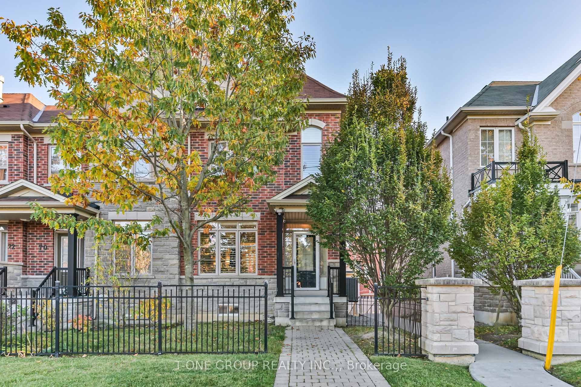 68 Mack Clement Lane, Richmond Hill, ON L4S 1K7