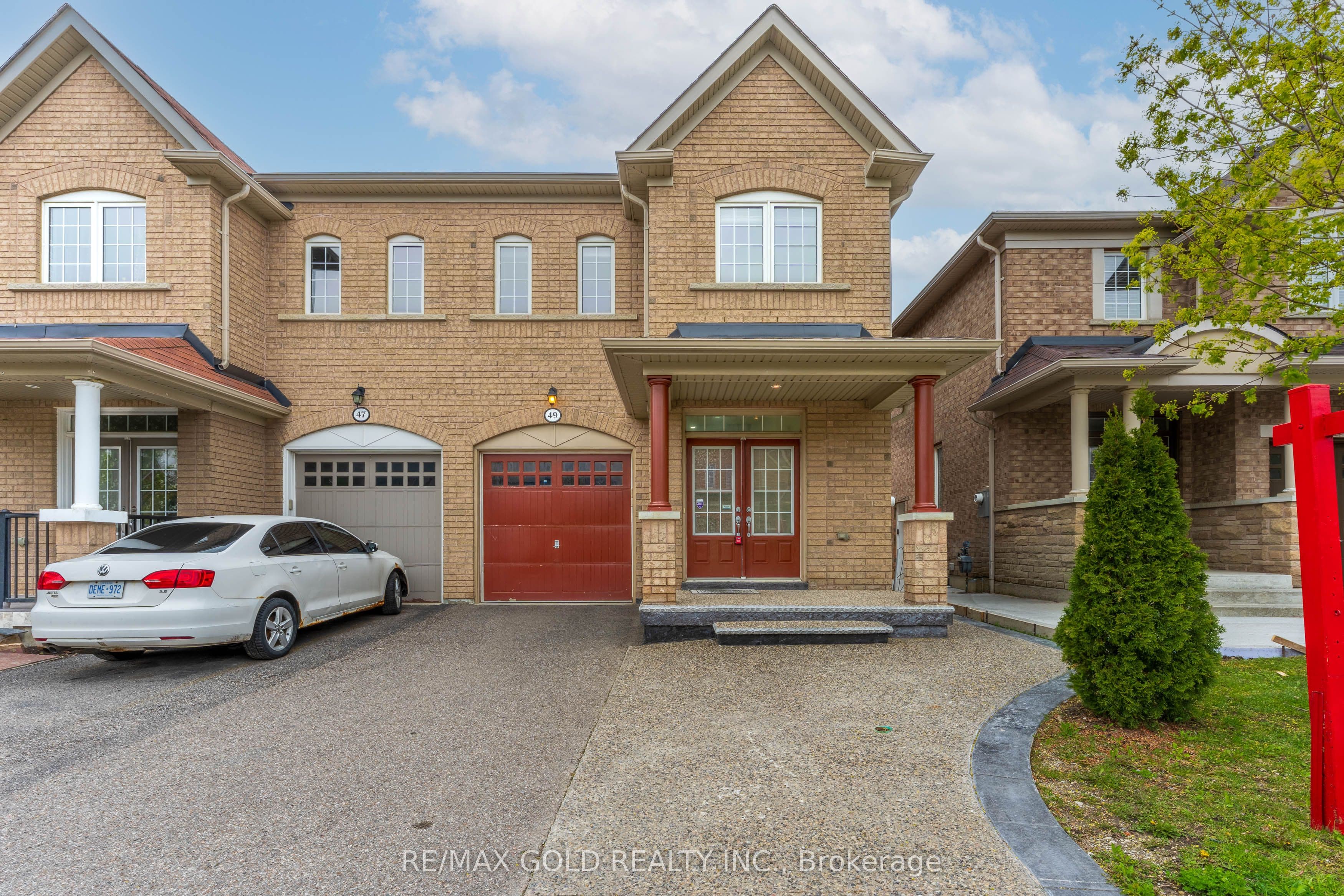 49 Pentonville Road, Brampton - Semi-Detached