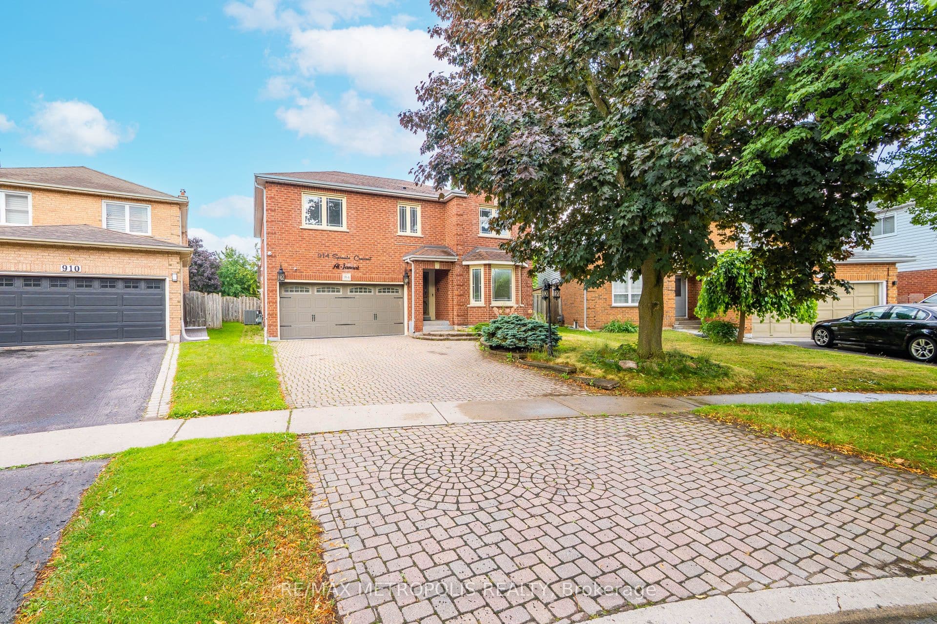 914 Sproule Crescent, Oshawa - Detached