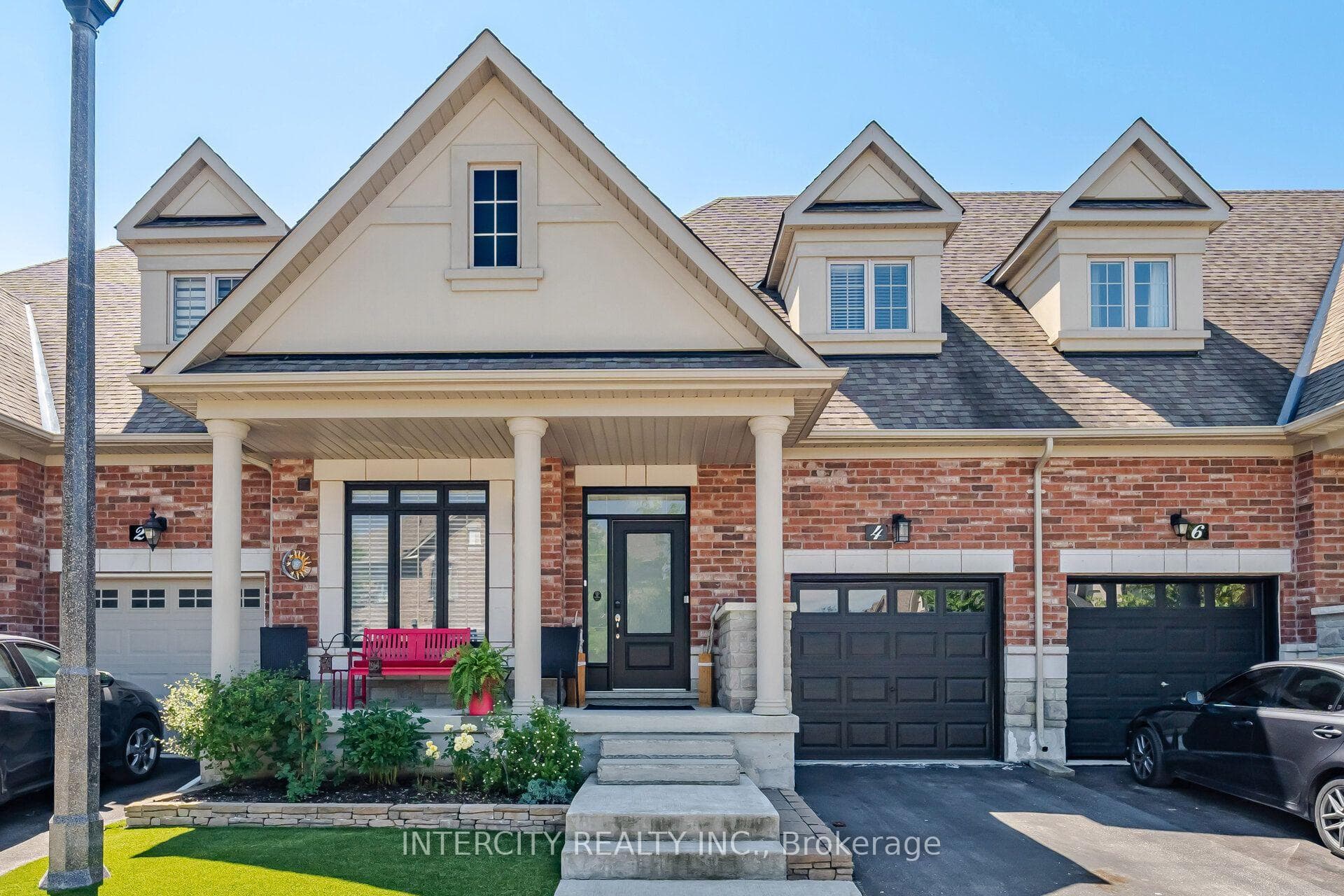 4 Petersen Place, King, ON L0G 1N0