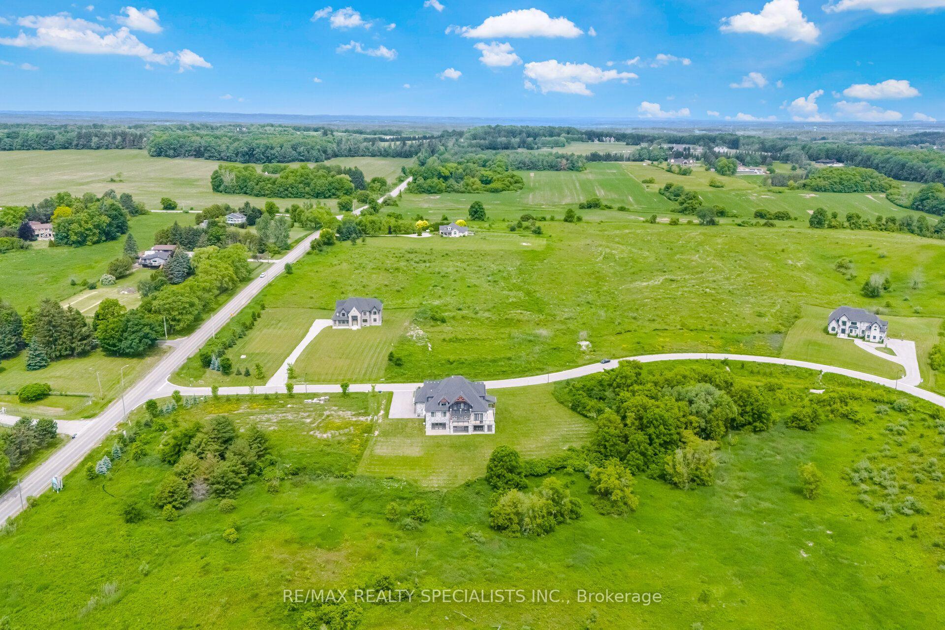 74 Ferrara Drive, Caledon, ON L7E 4L5