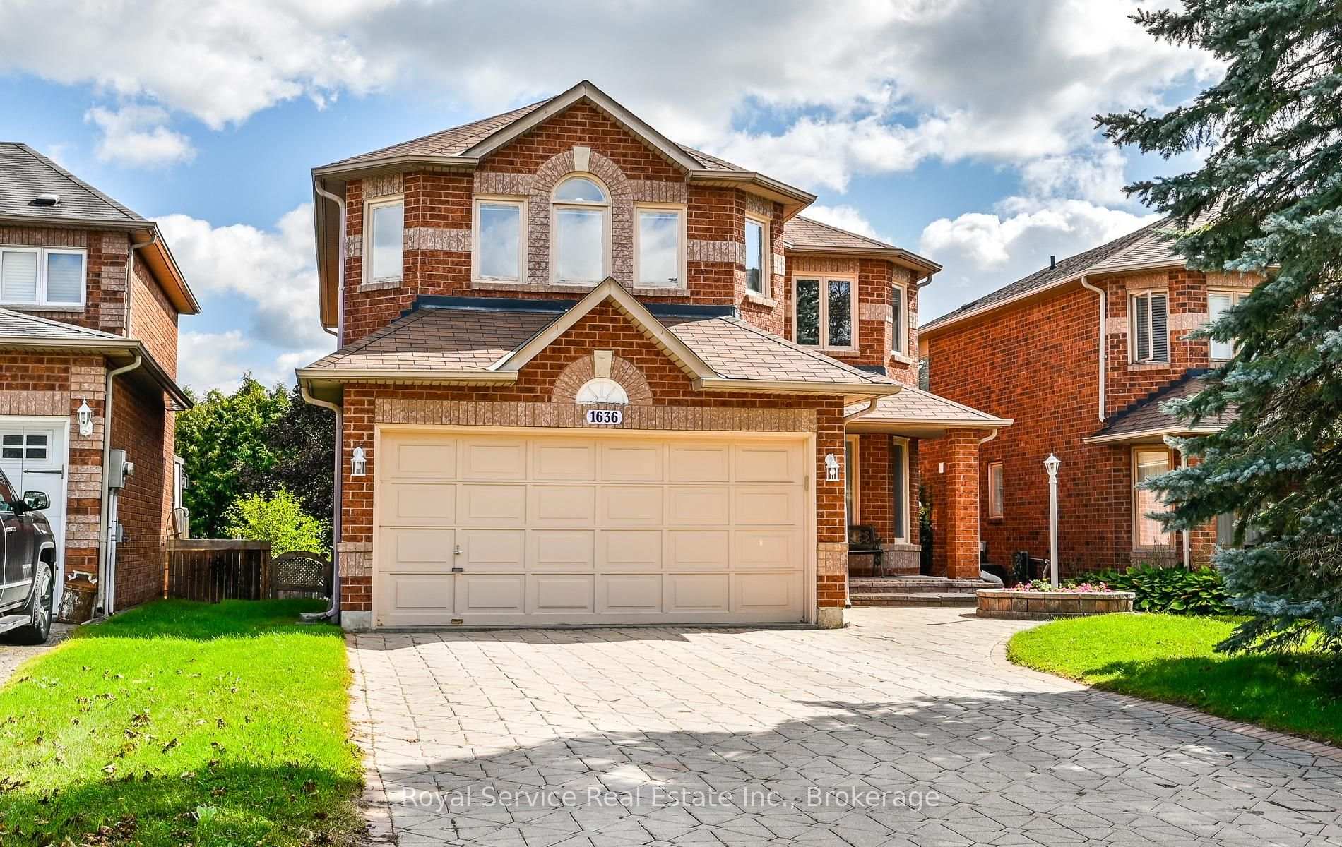 1636 Edenwood Drive, Oshawa, ON L1G 7Y6