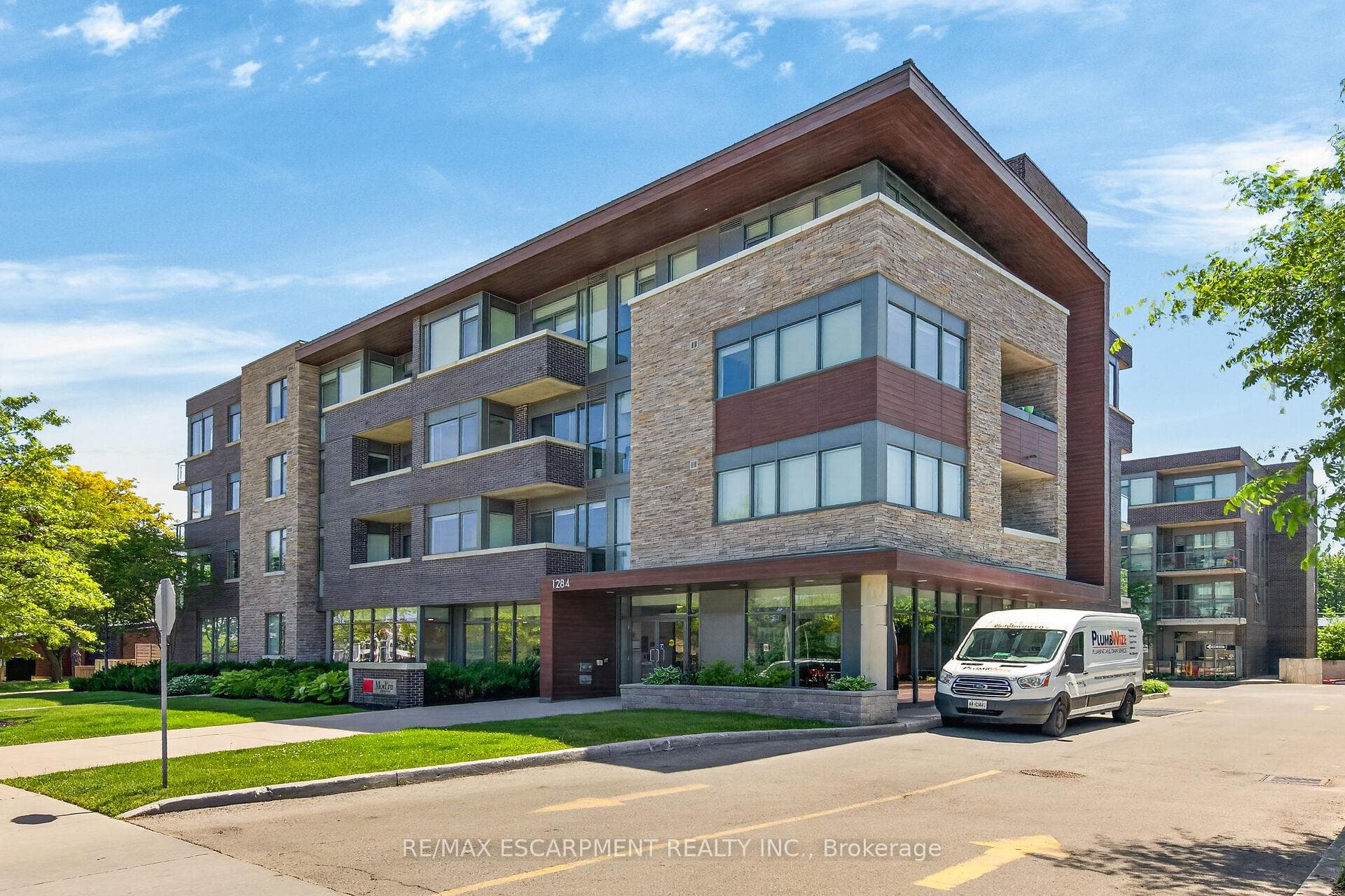 1284 Guelph Line 214, Burlington, ON L7P 0T9