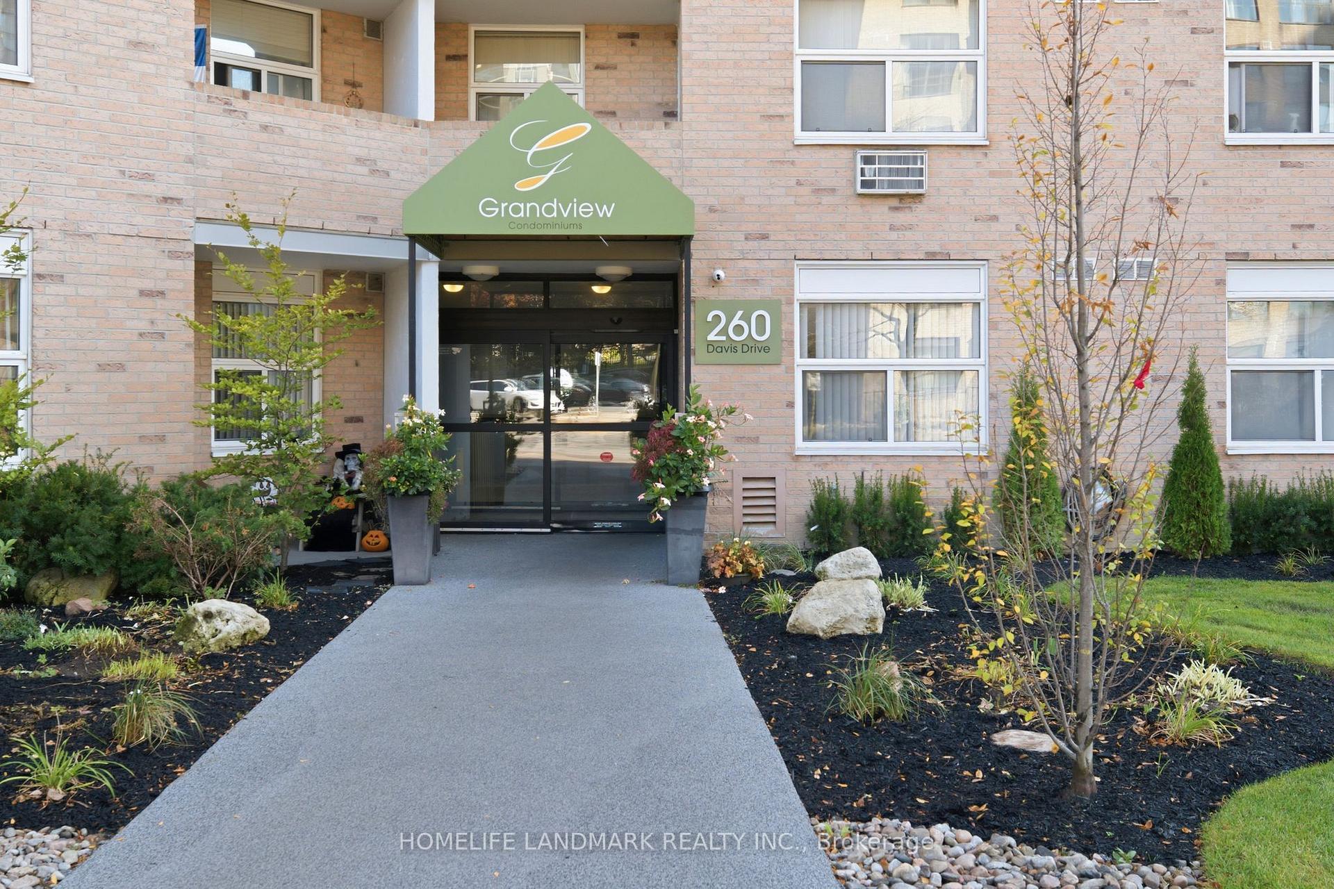 260 Davis Drive 309, Newmarket, ON L3Y 7C3