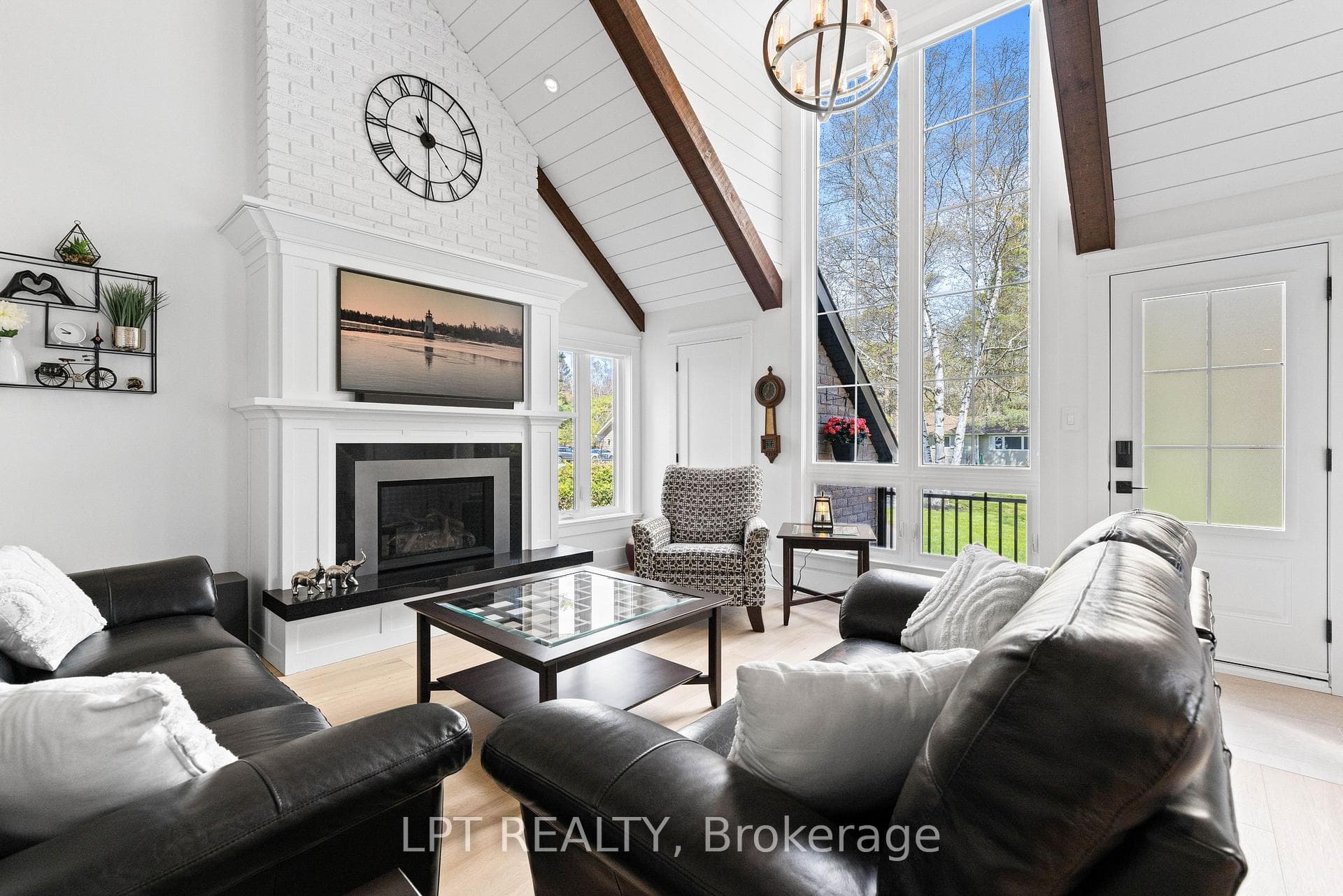 59 King Street, Georgina, ON L0E 1R0