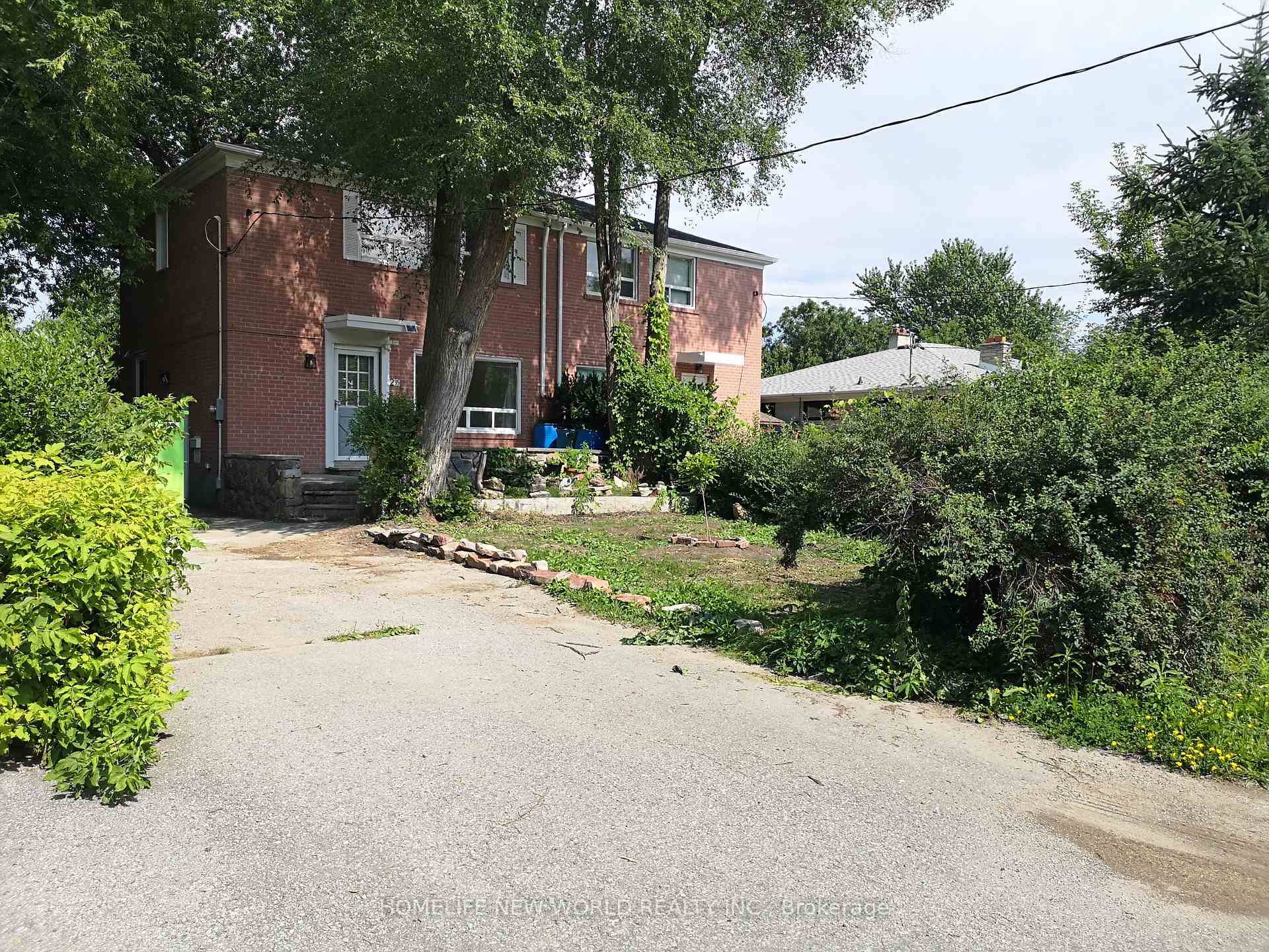235 Axminster Drive, Richmond Hill, ON L4C 2W2