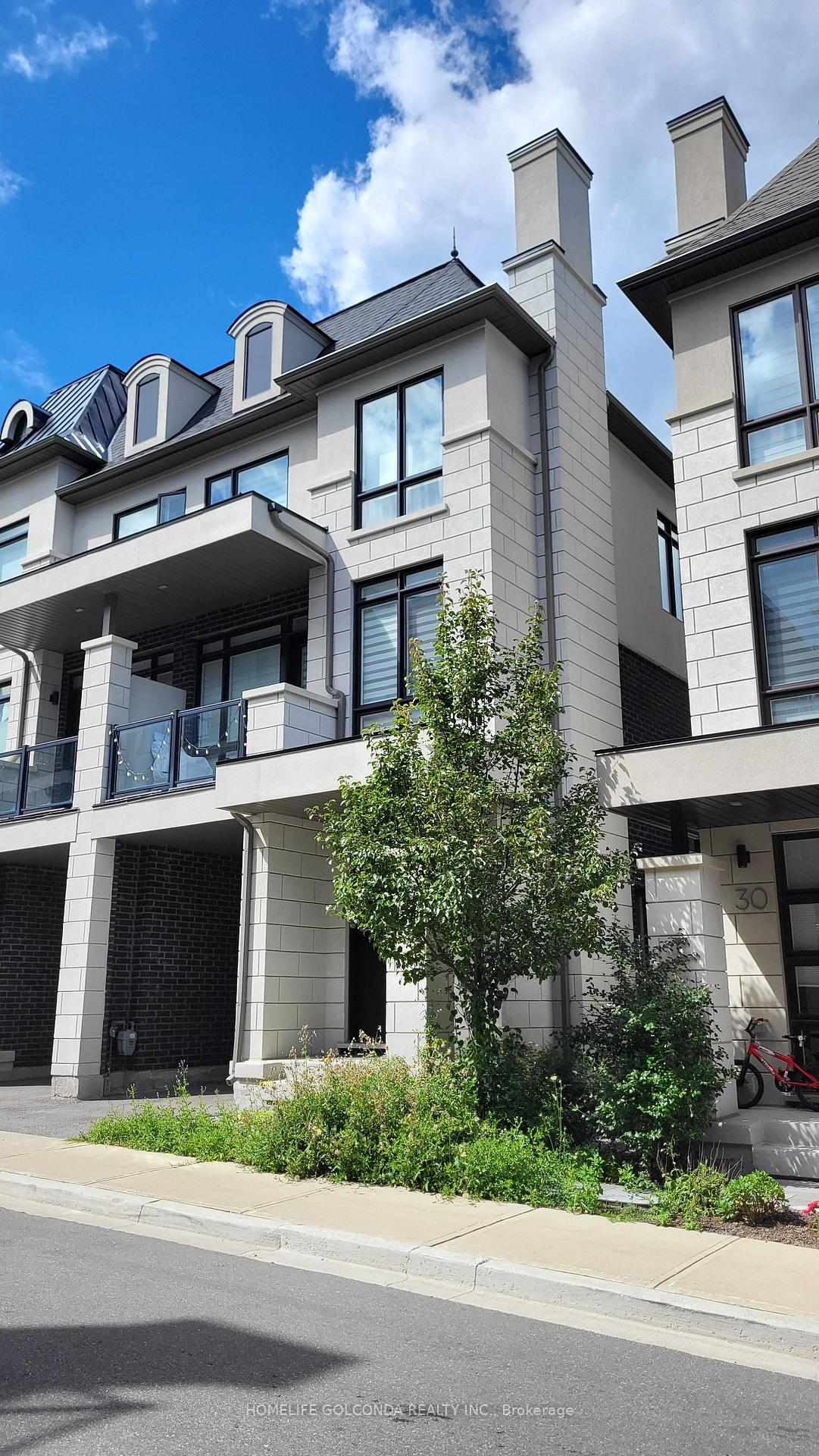 34 Banshee Lane, Richmond Hill, ON L4E 1H4