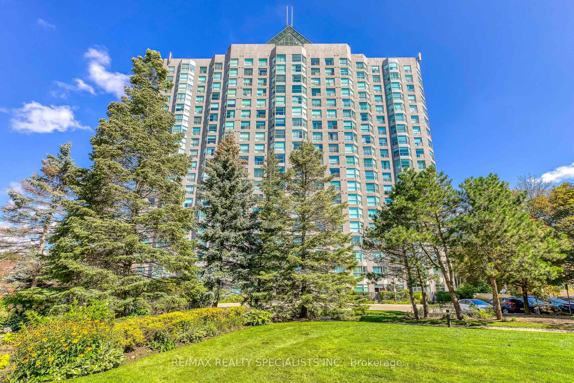 2155 Burnhamthorpe Road W 212, Mississauga, ON L5L 5P4