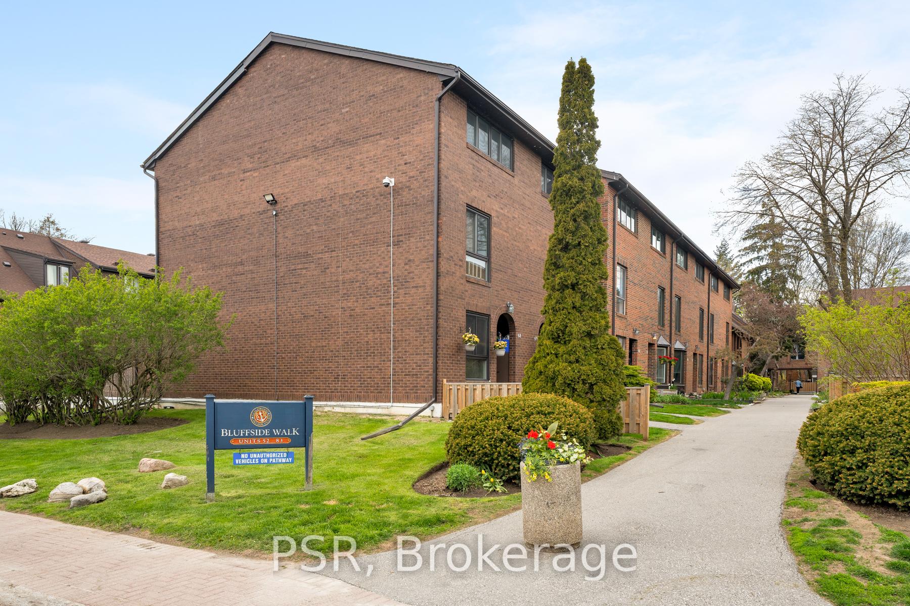 28 Livingston Road 83, Toronto, ON M1E 4S5