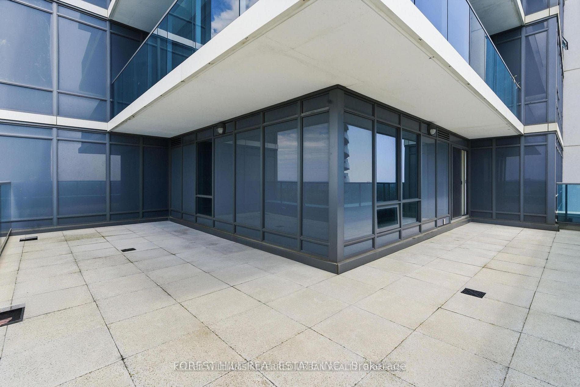 7165 Yonge Street 2509, Markham, ON L3T 0C9