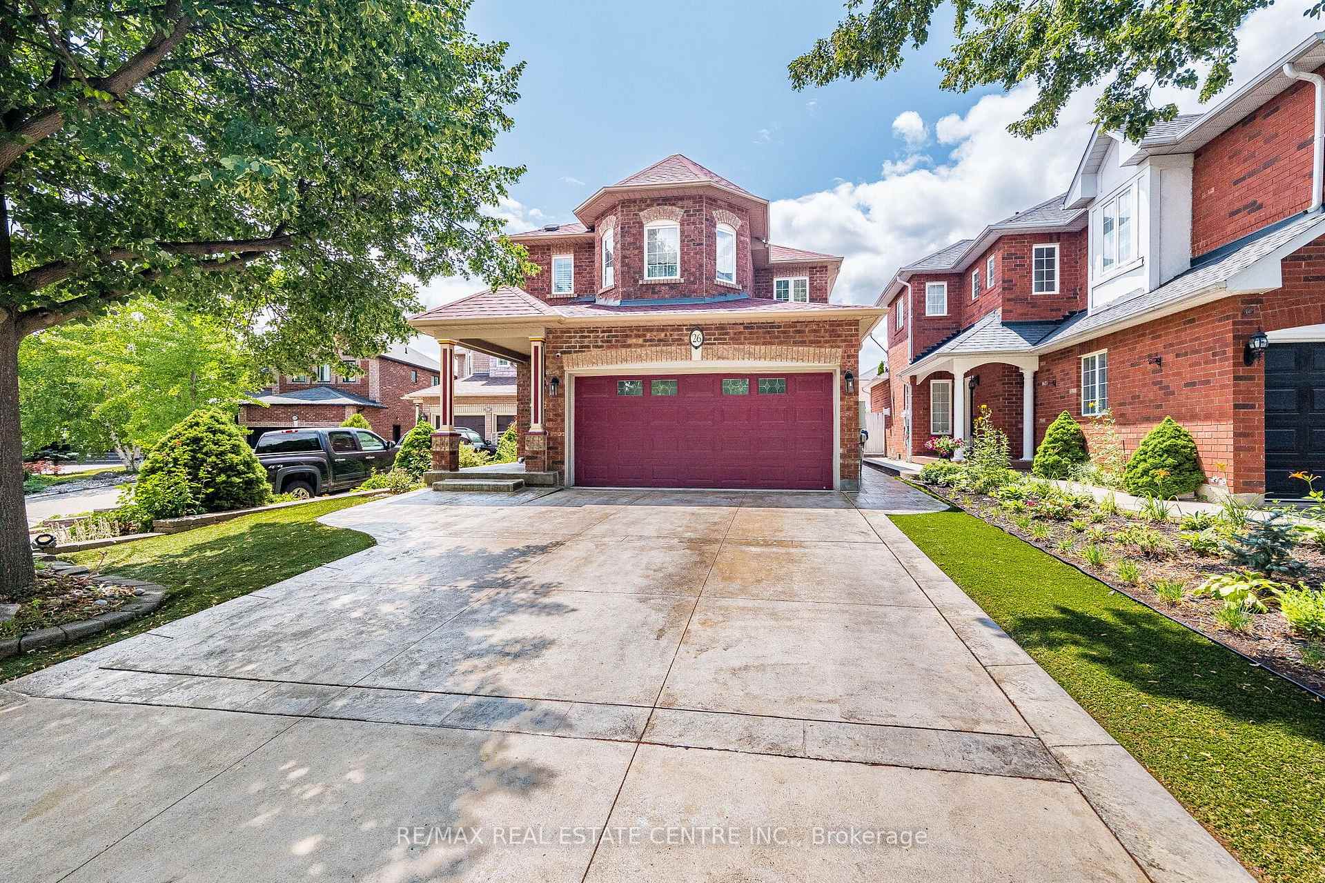 26 Ballyduff Place, Brampton, ON L7A 1W6