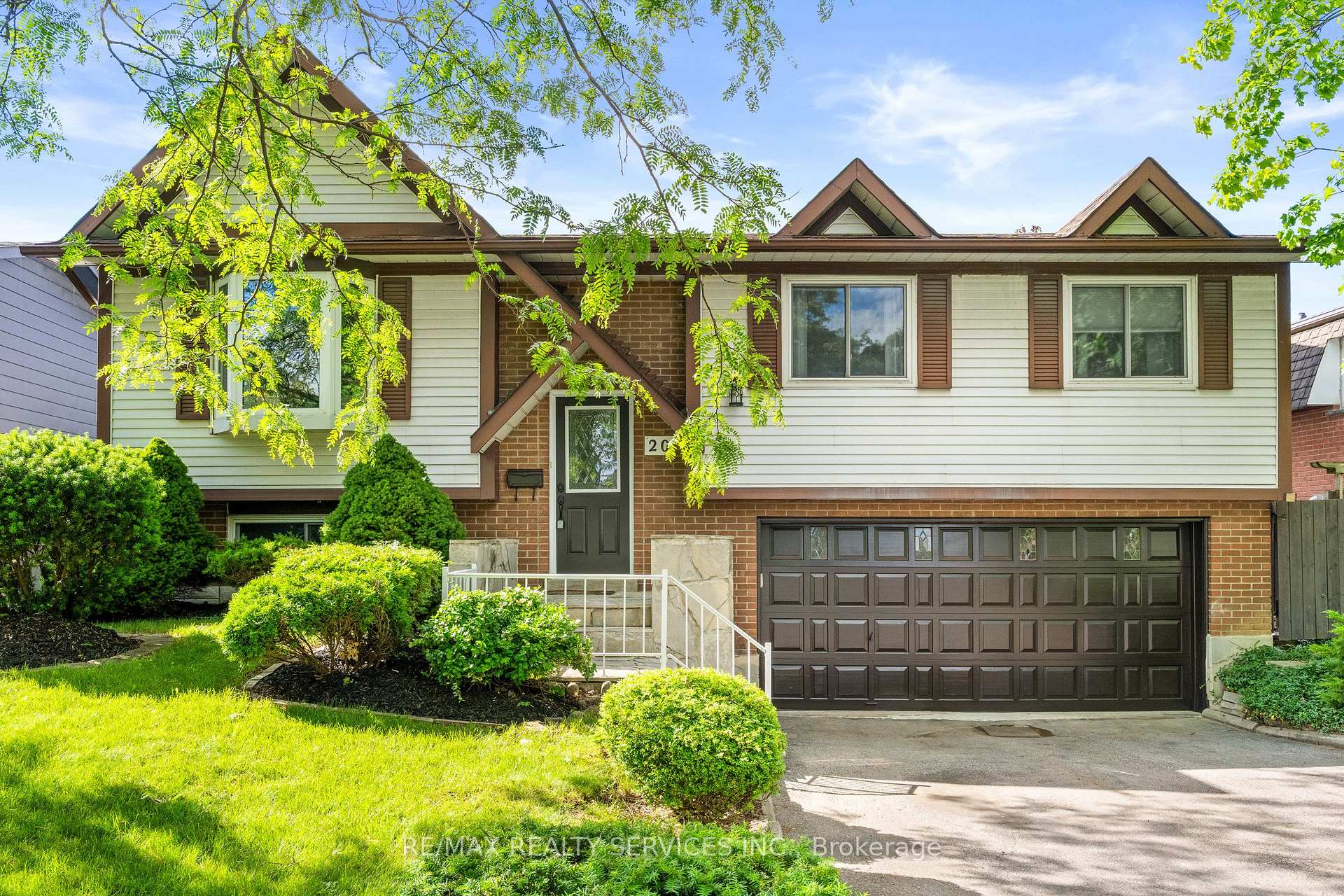 20 Linkdale Road, Brampton, ON L6V 2Y4