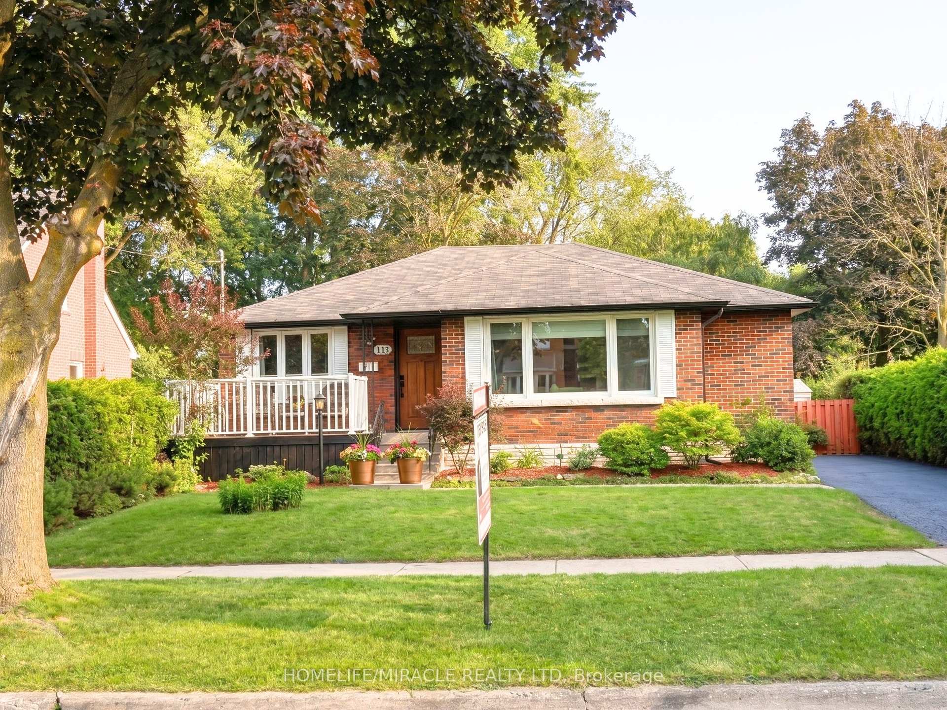 113 Pontiac Avenue, Oshawa, ON L1G 3M1