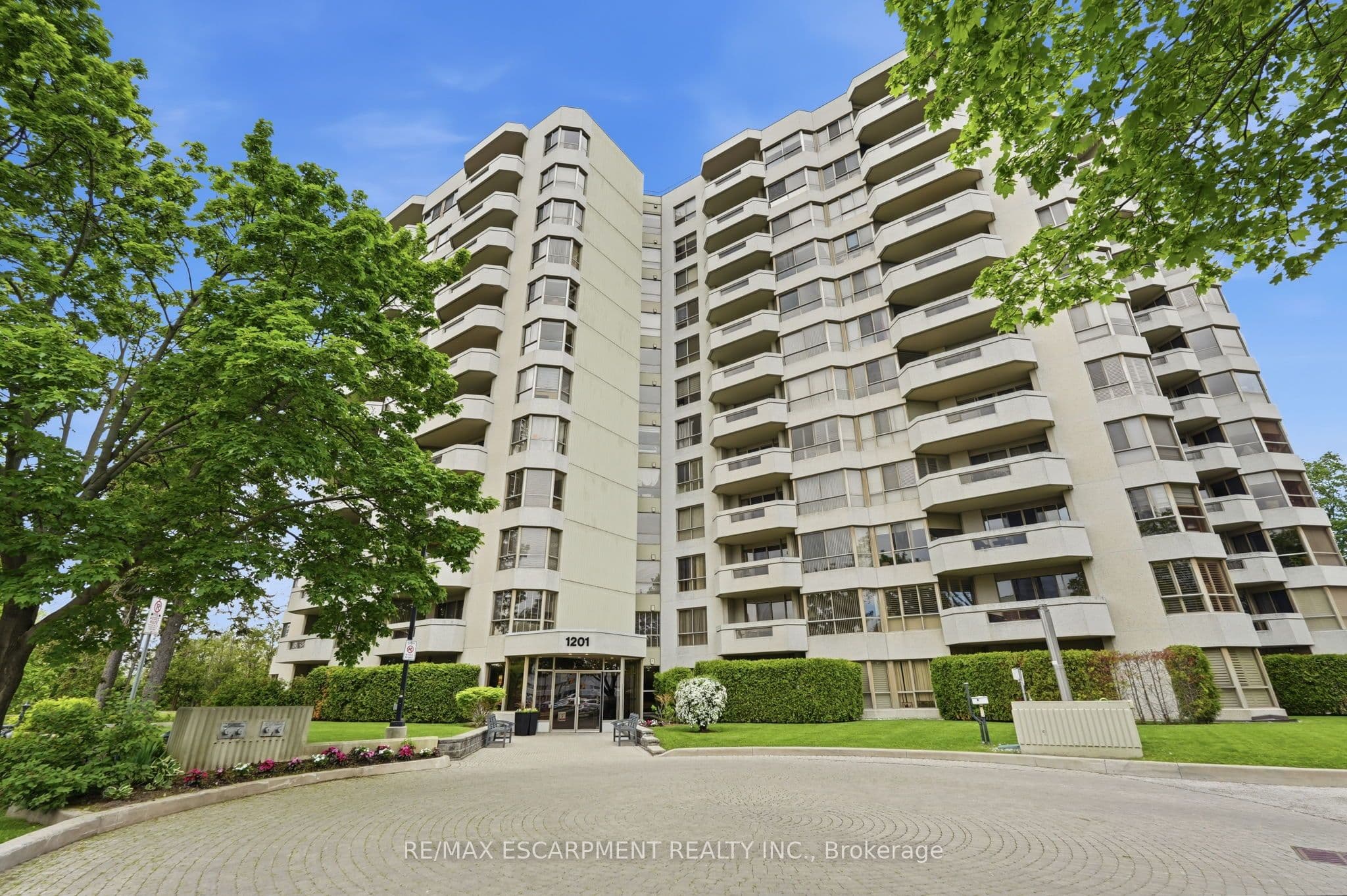 1201 North Shore Boulevard, Burlington - Condo Apartment
