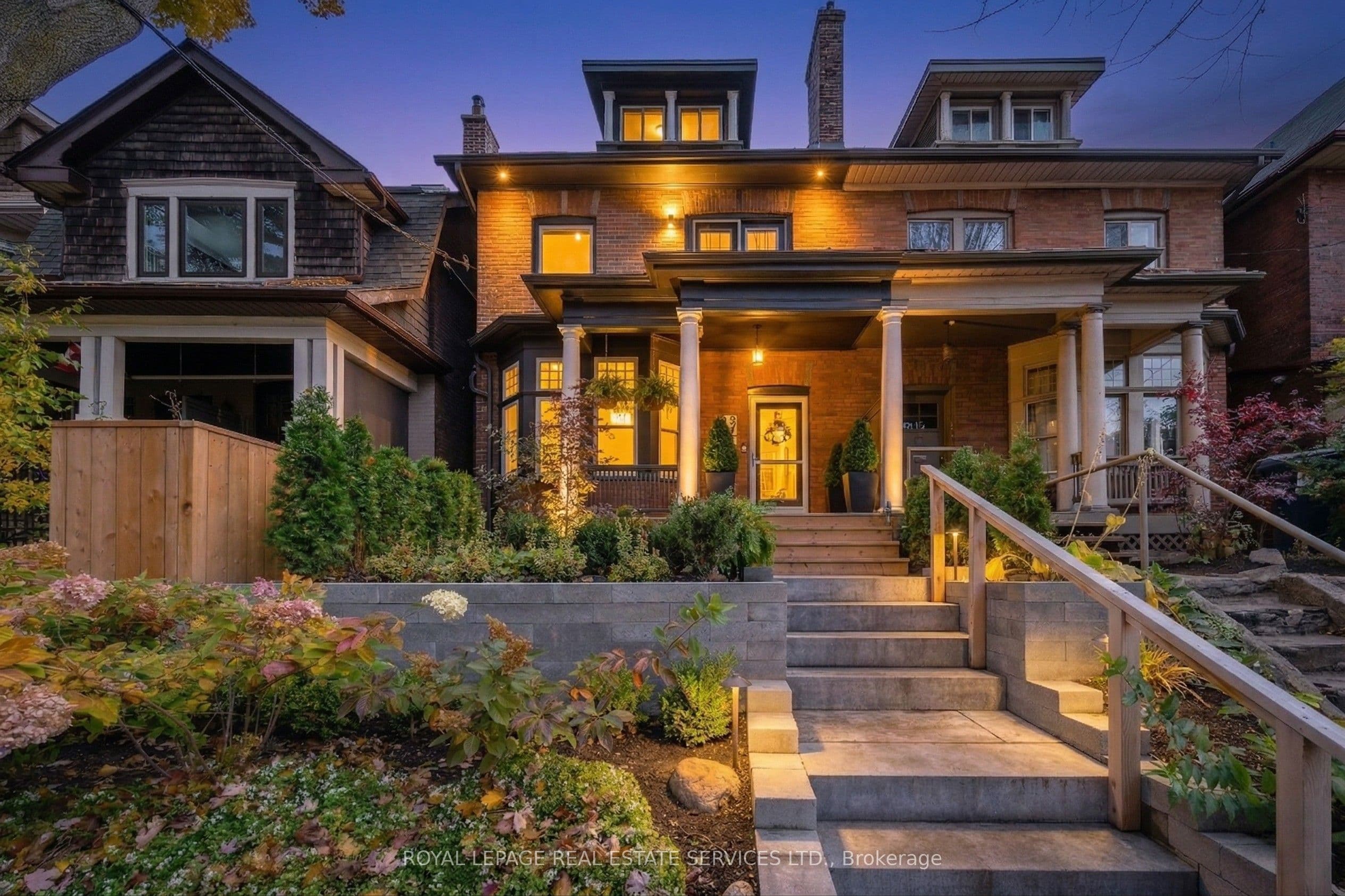 29 Parkside Drive, Toronto - Semi-Detached