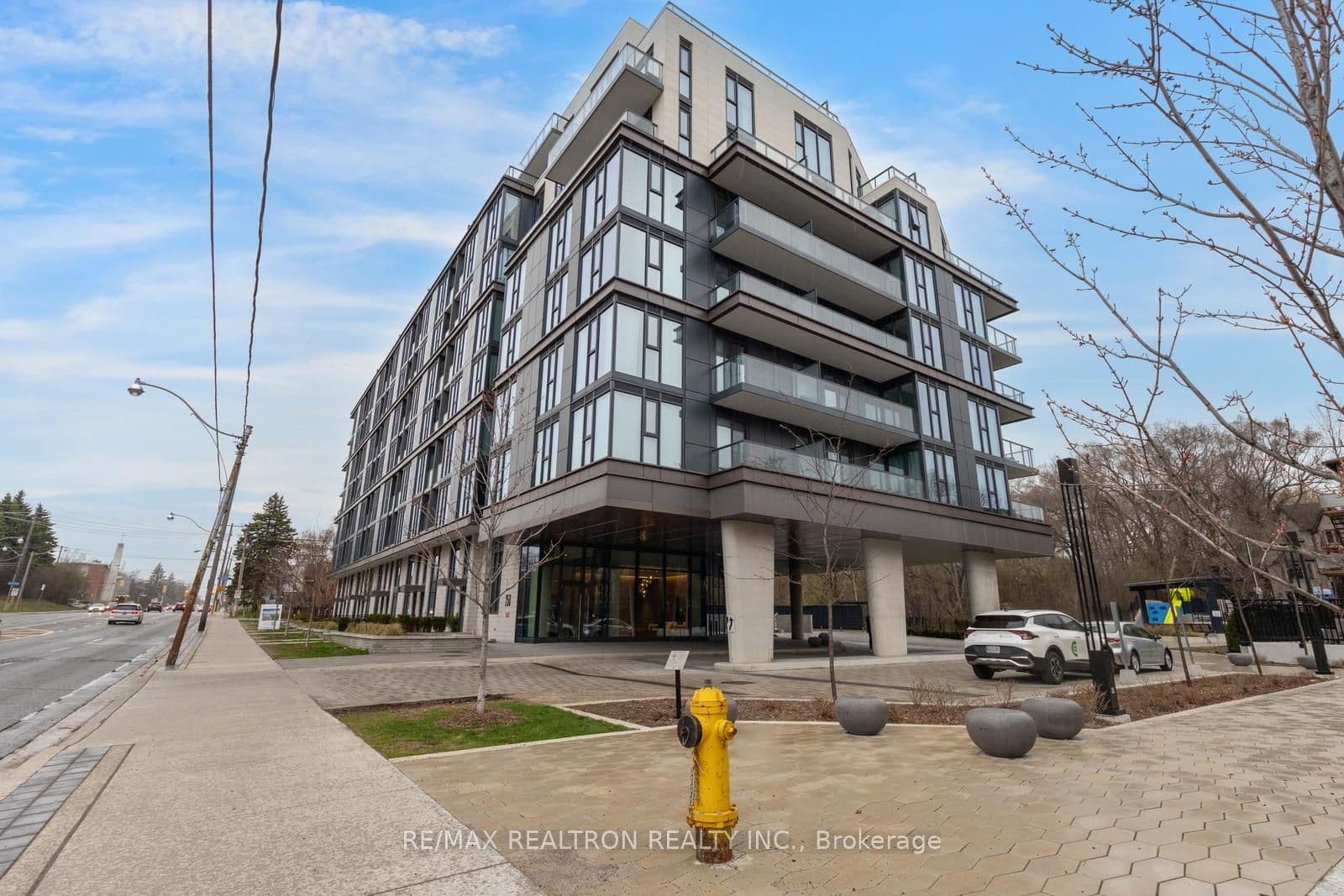 250 Lawrence Avenue, Toronto - Condo Apartment