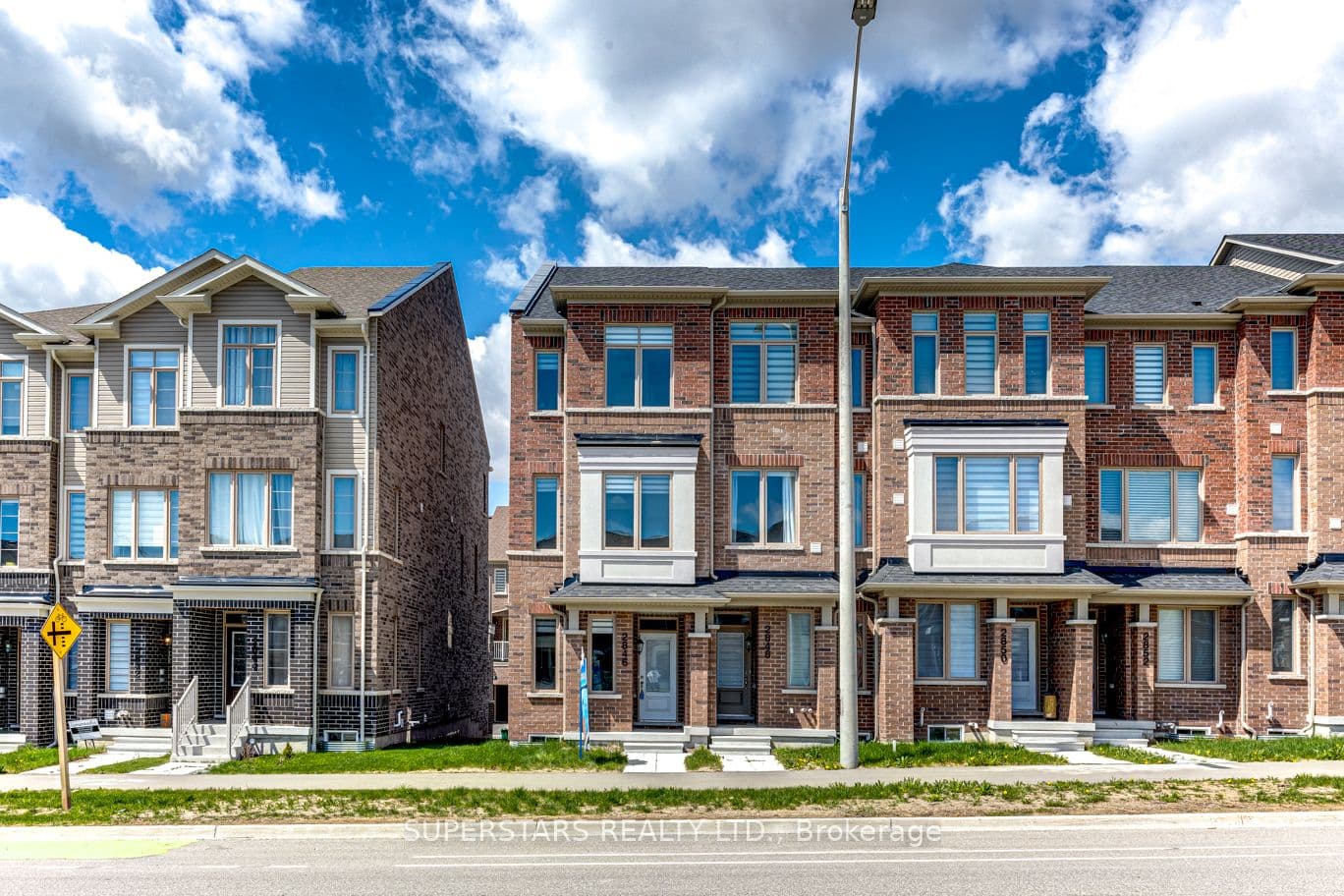 2846 Whites Road, Pickering - Att/Row/Townhouse