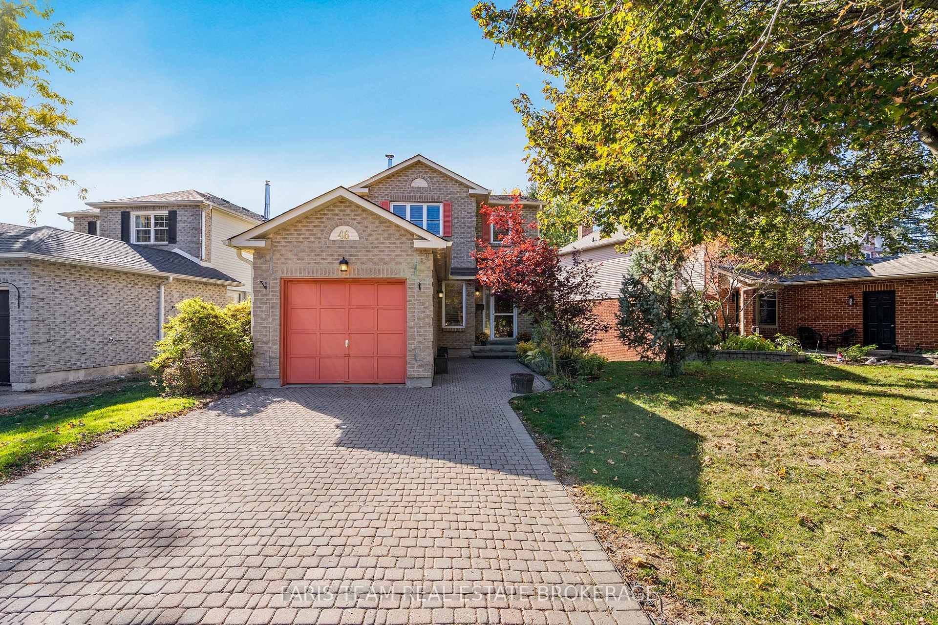 46 Moorcrest Drive, Aurora, ON L4G 3R4