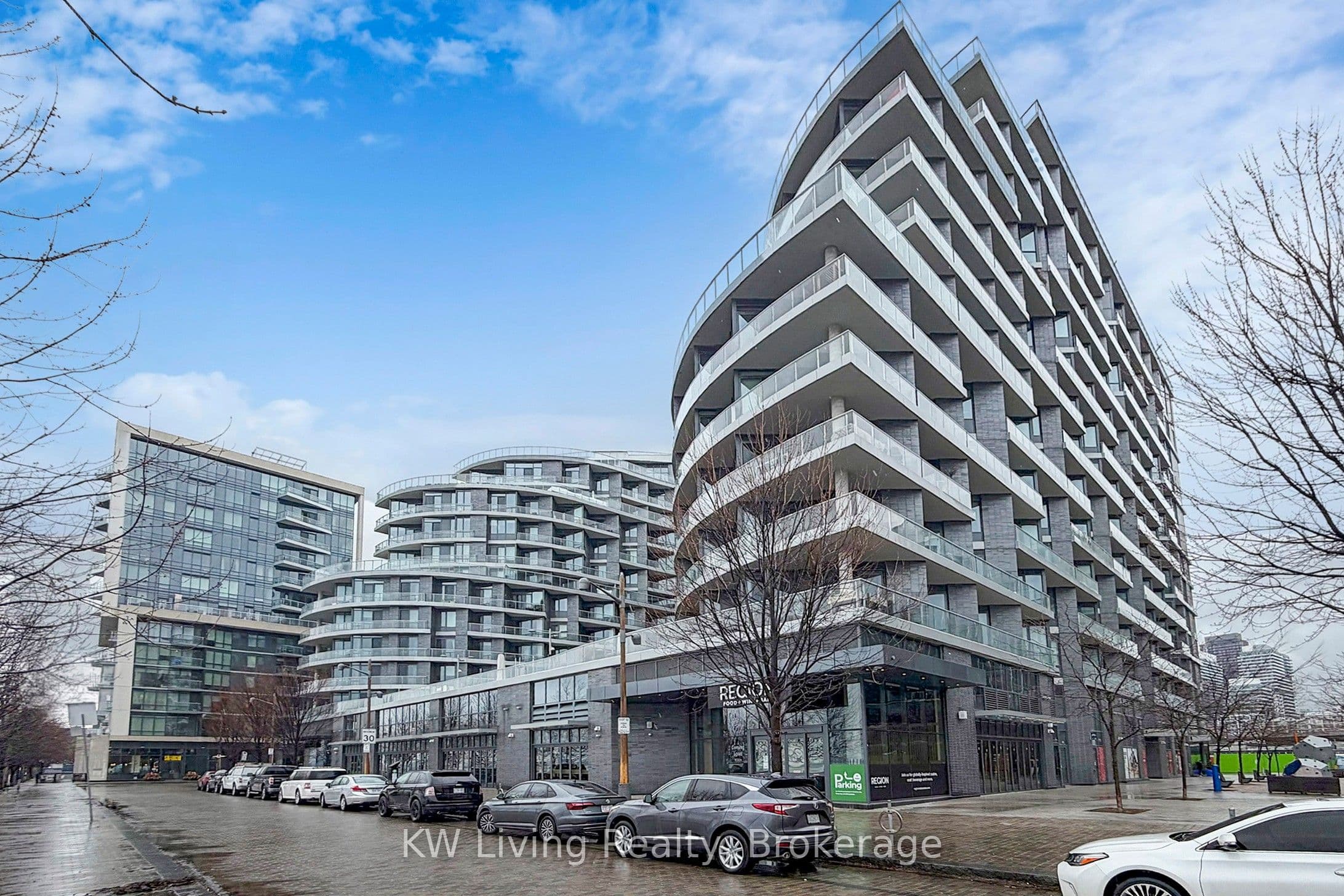 1 Edgewater Drive, Toronto - Condo Apartment