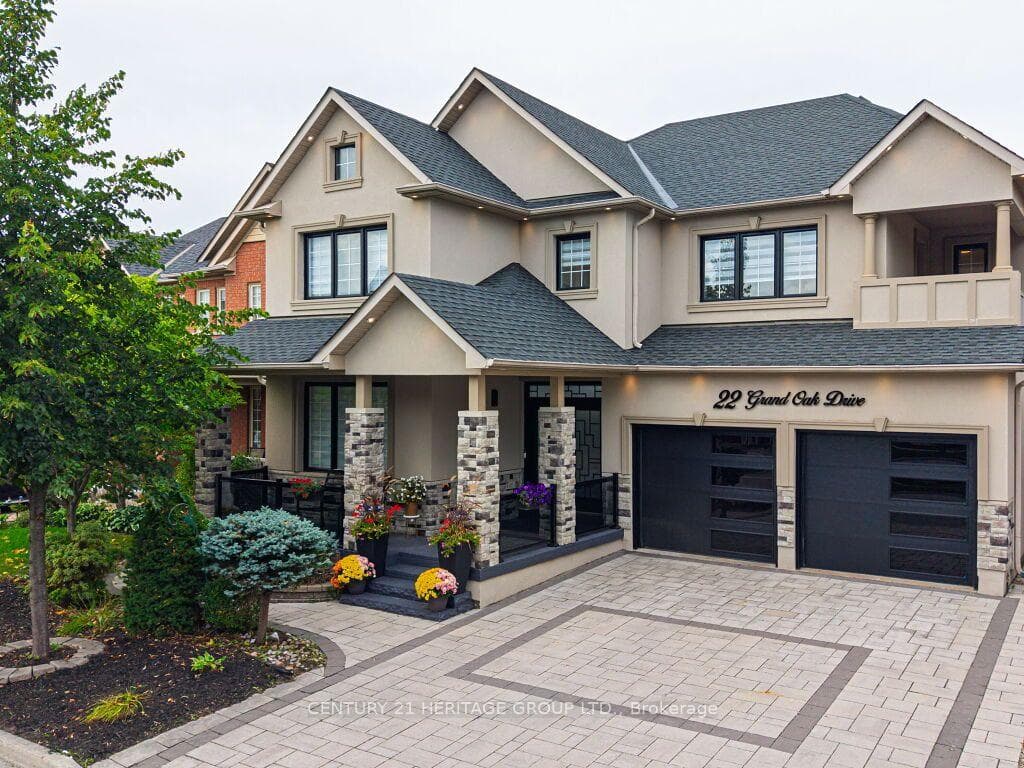 22 Grand Oak Drive, Richmond Hill, ON L4E 3Z9
