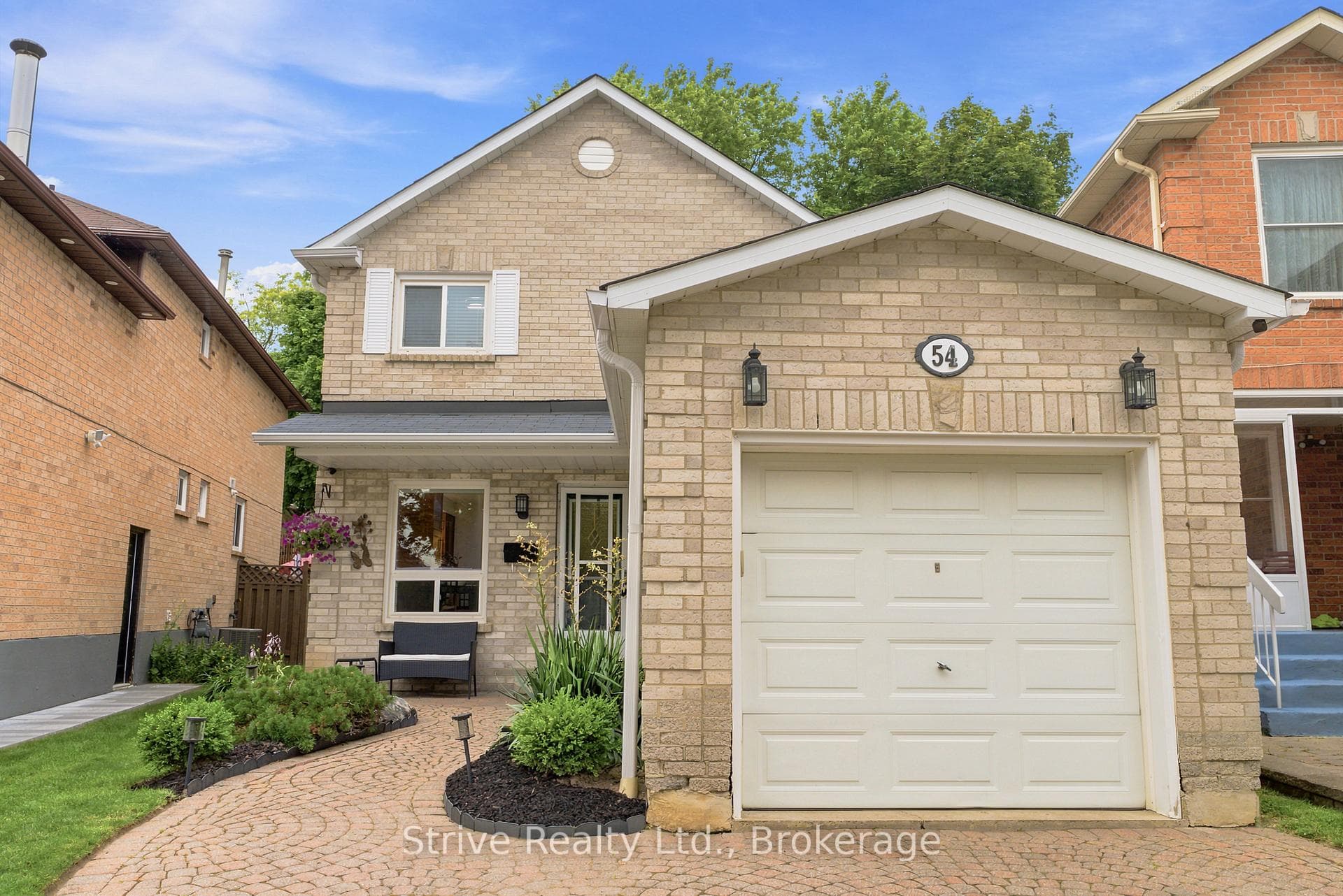 54 Deverill Crescent, Ajax, ON L1T 1S7