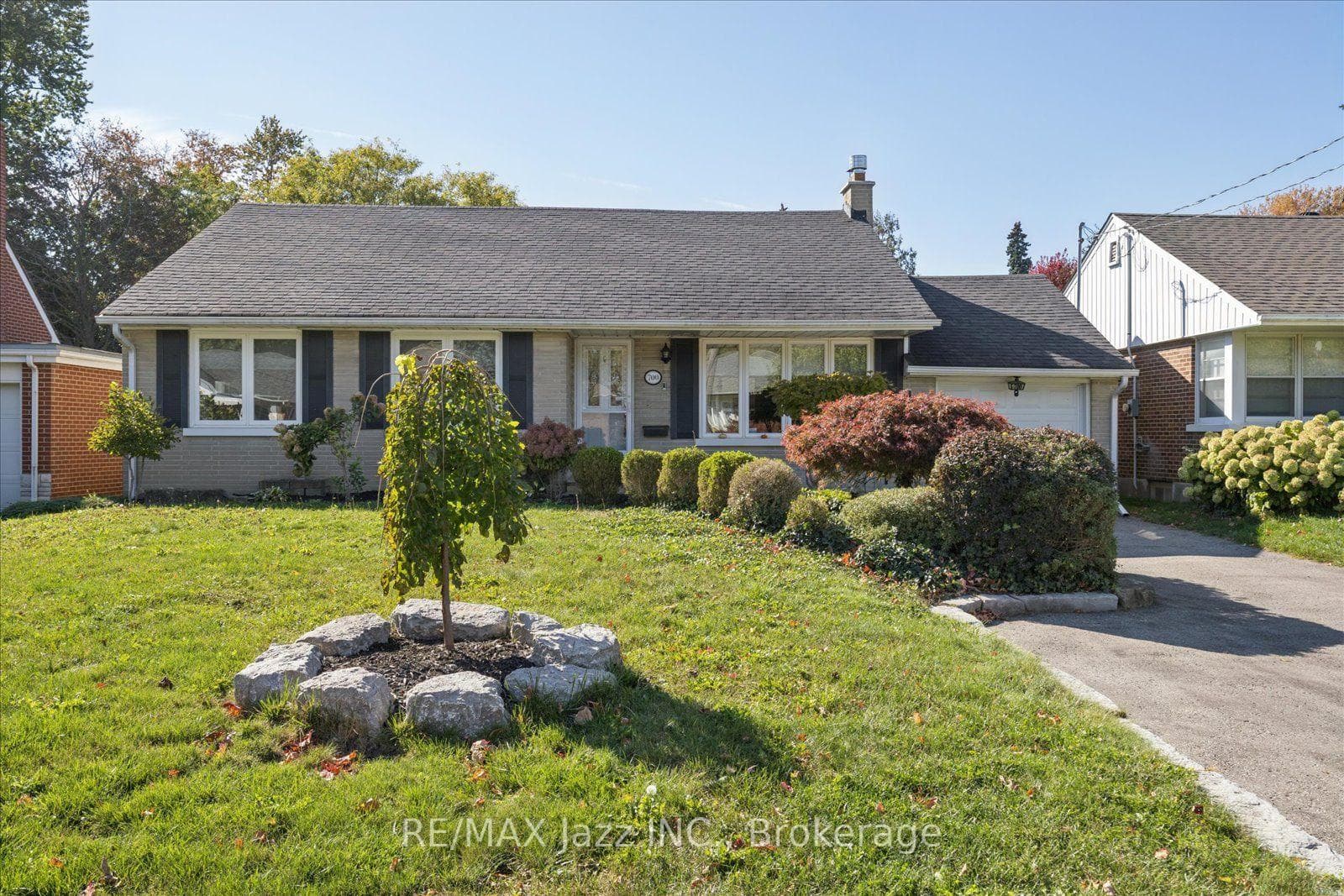 700 Grierson Street, Oshawa, ON L1G 5J5