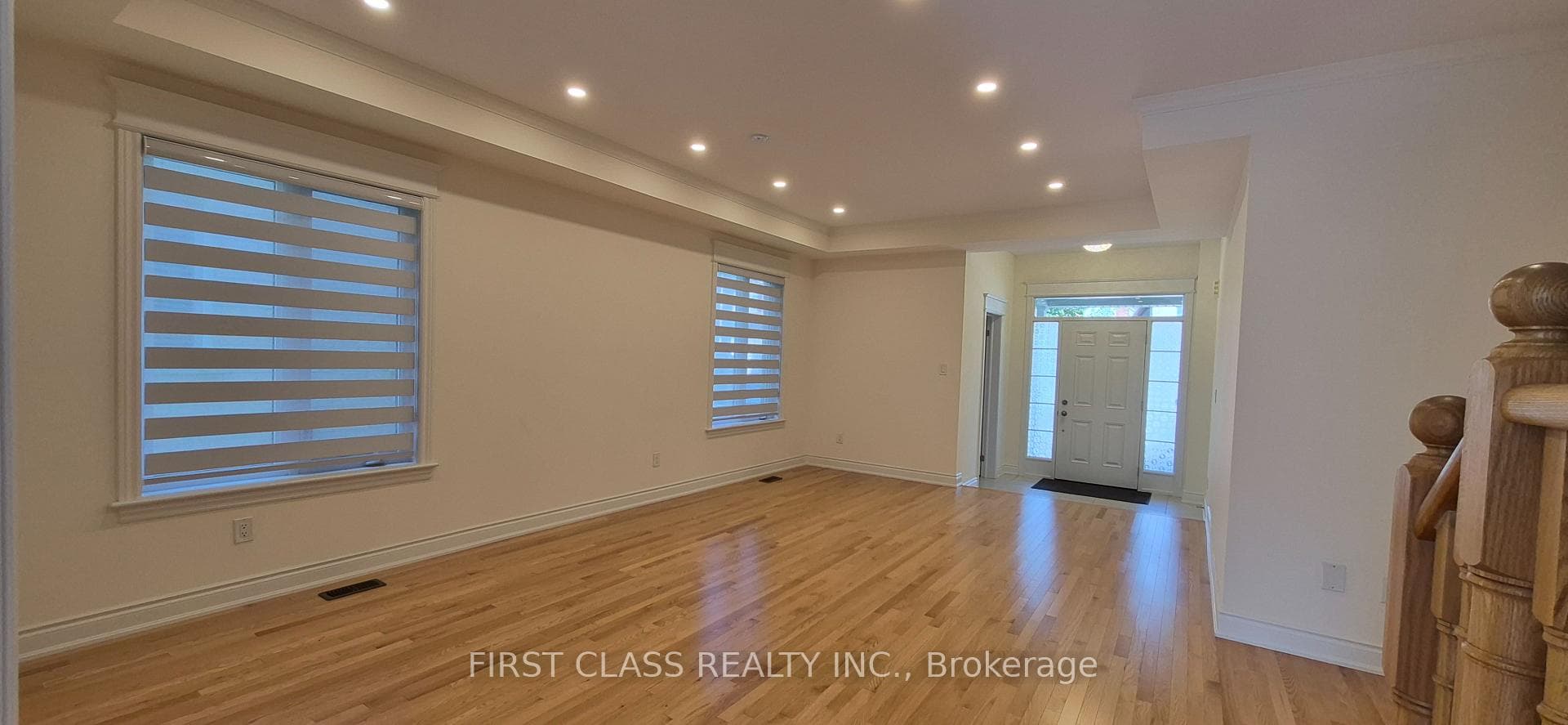 6 Blacksmith Trail, East Gwillimbury, ON L9N 0R4
