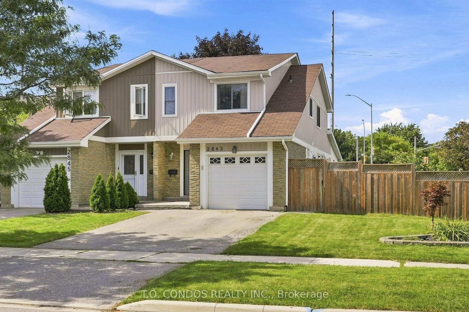 2843 Arvida Circle, Mississauga, ON L5N 1R4