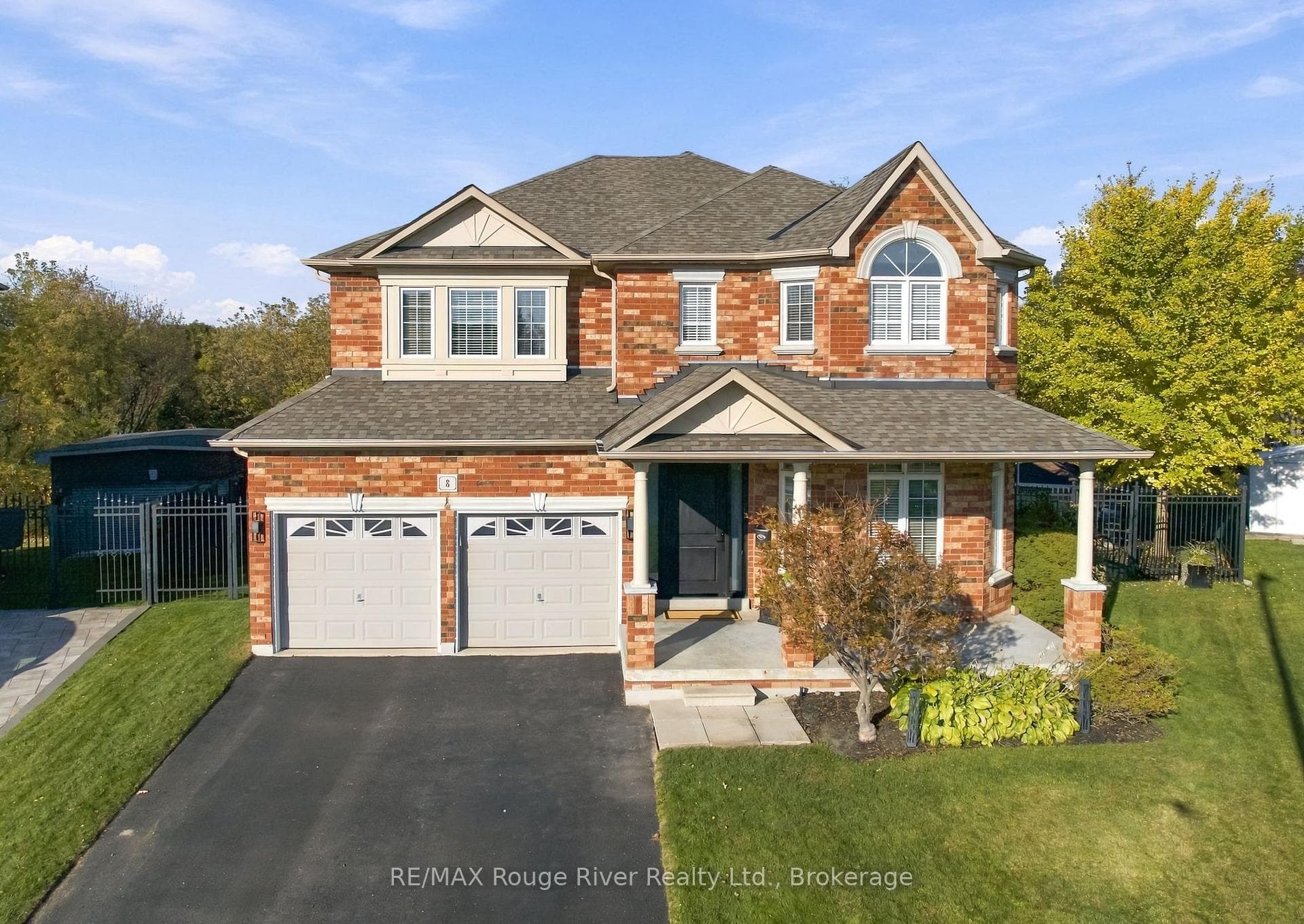 8 Jessie Court, Whitby, ON L1R 3R7