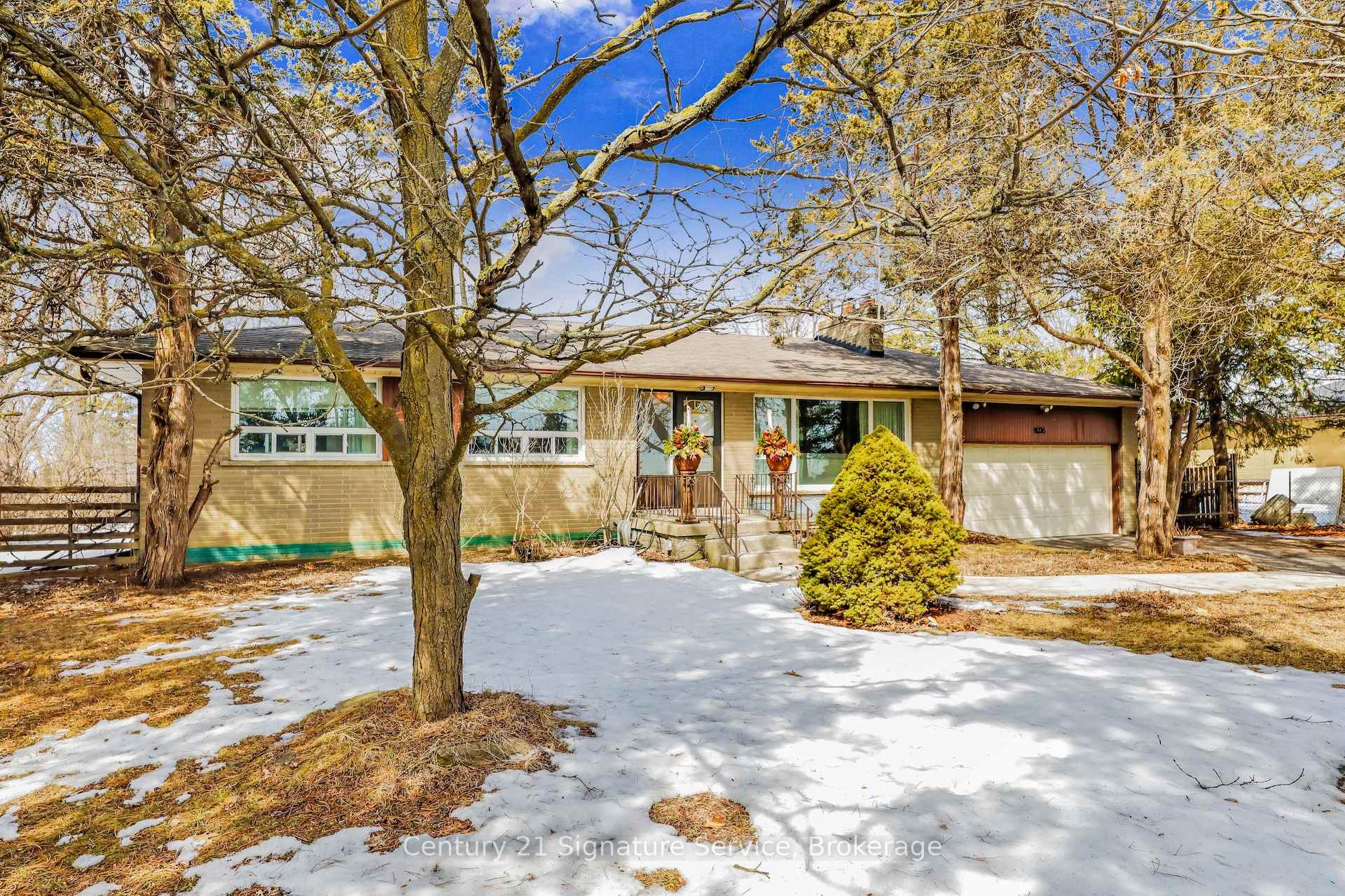 8026 Mayfield Road, Caledon, ON L7E 0W2