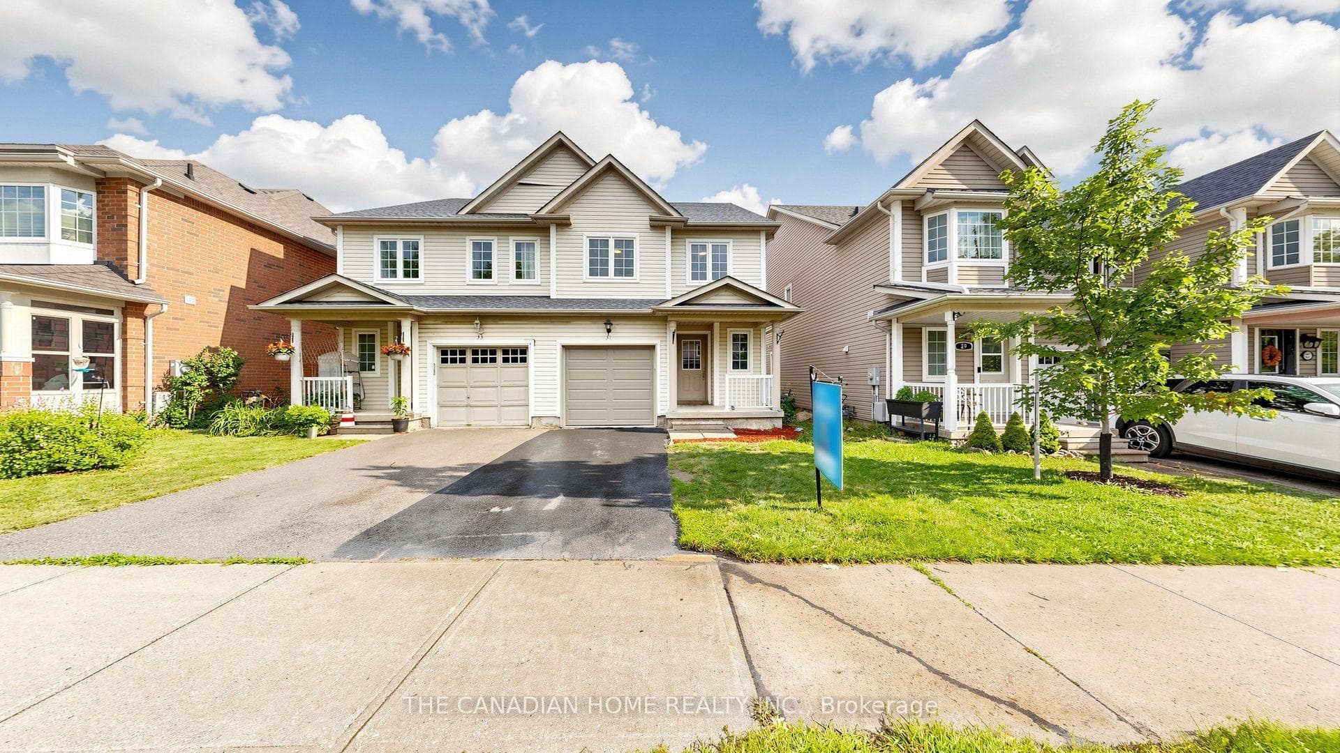 31 Laurendale Avenue, Georgina, ON L4P 4A8