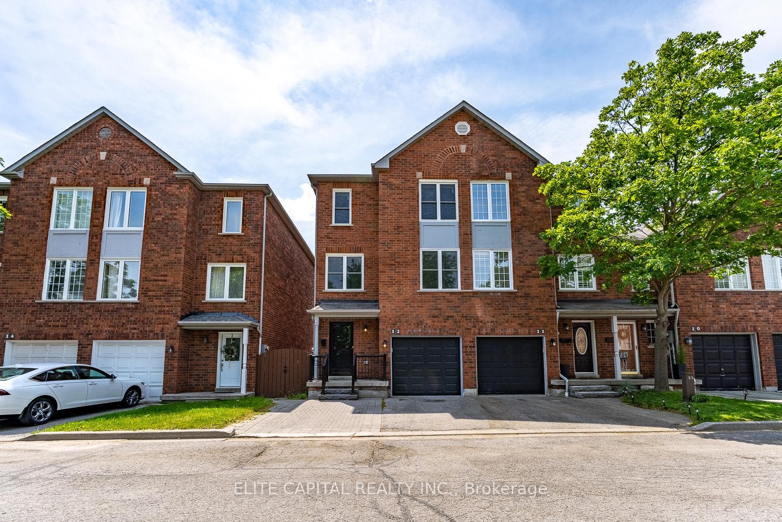 1995 Pine Grove Avenue 12, Pickering, ON L1V 6W4