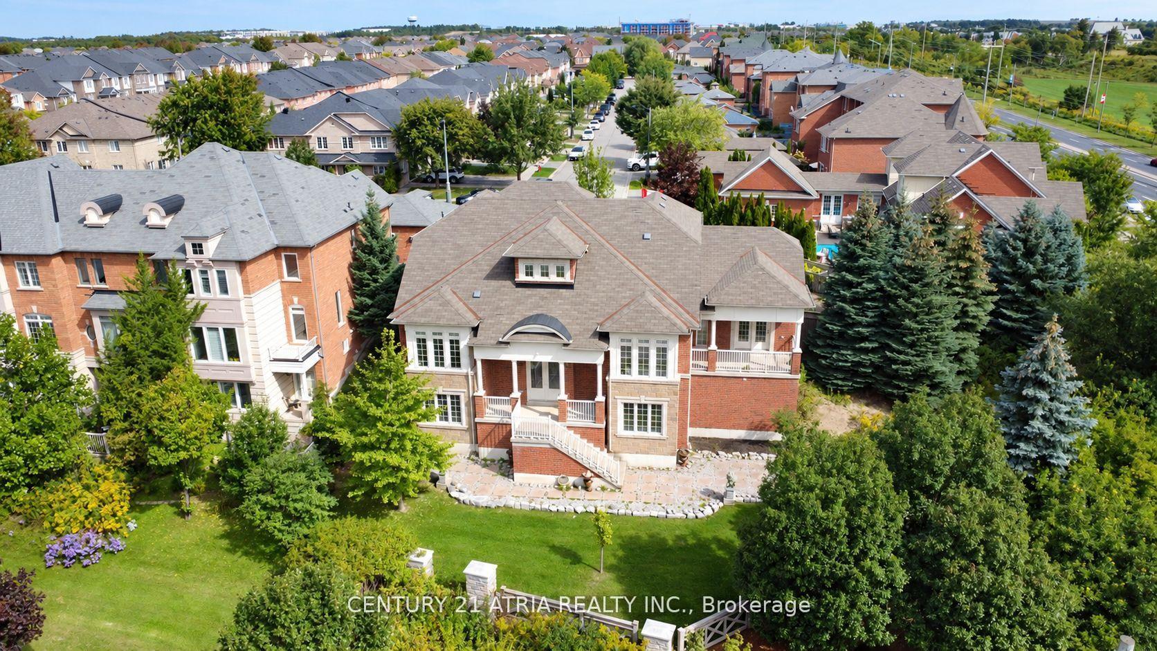 111 Zokol Drive, Aurora, ON L4G 0B9